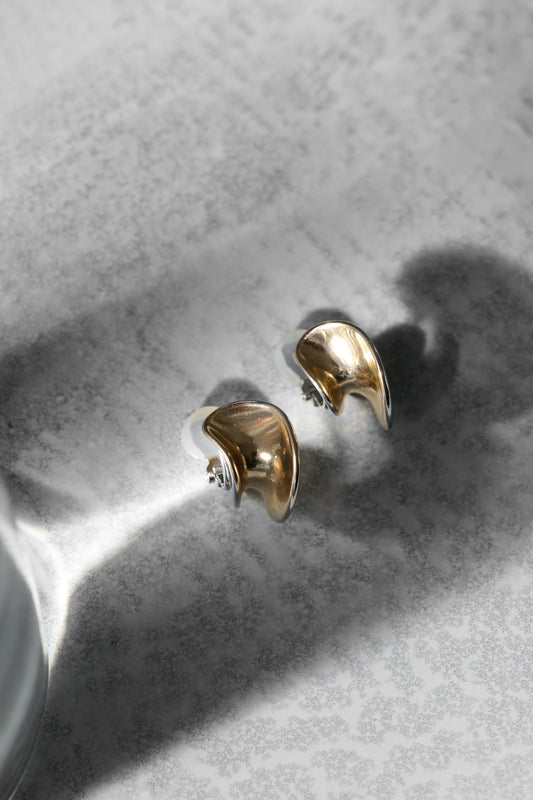 【2月下旬發送】Two-Tone Hoop Earrings