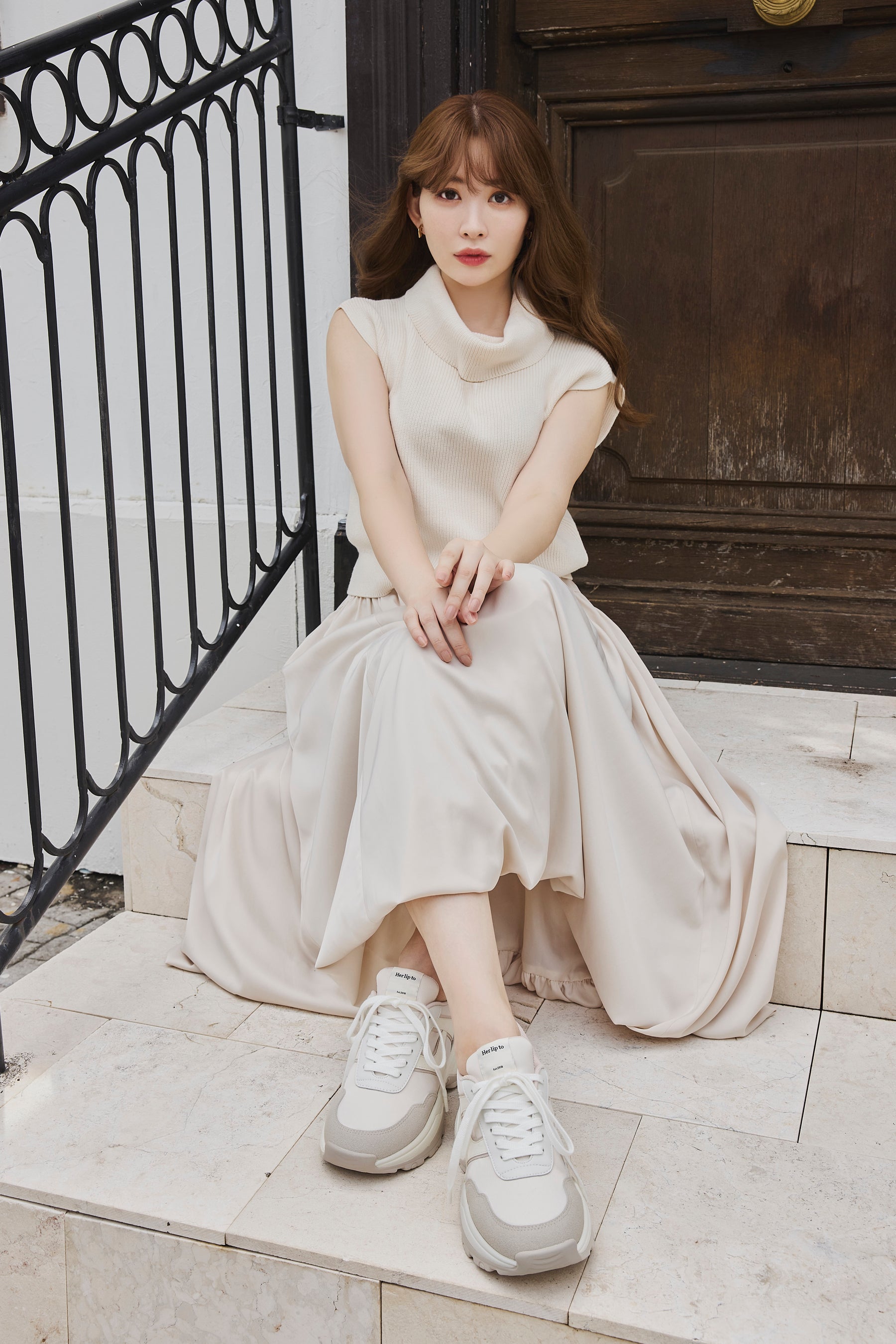 【white / beige / black×white / bordeaux】Le City HLT Sneakers