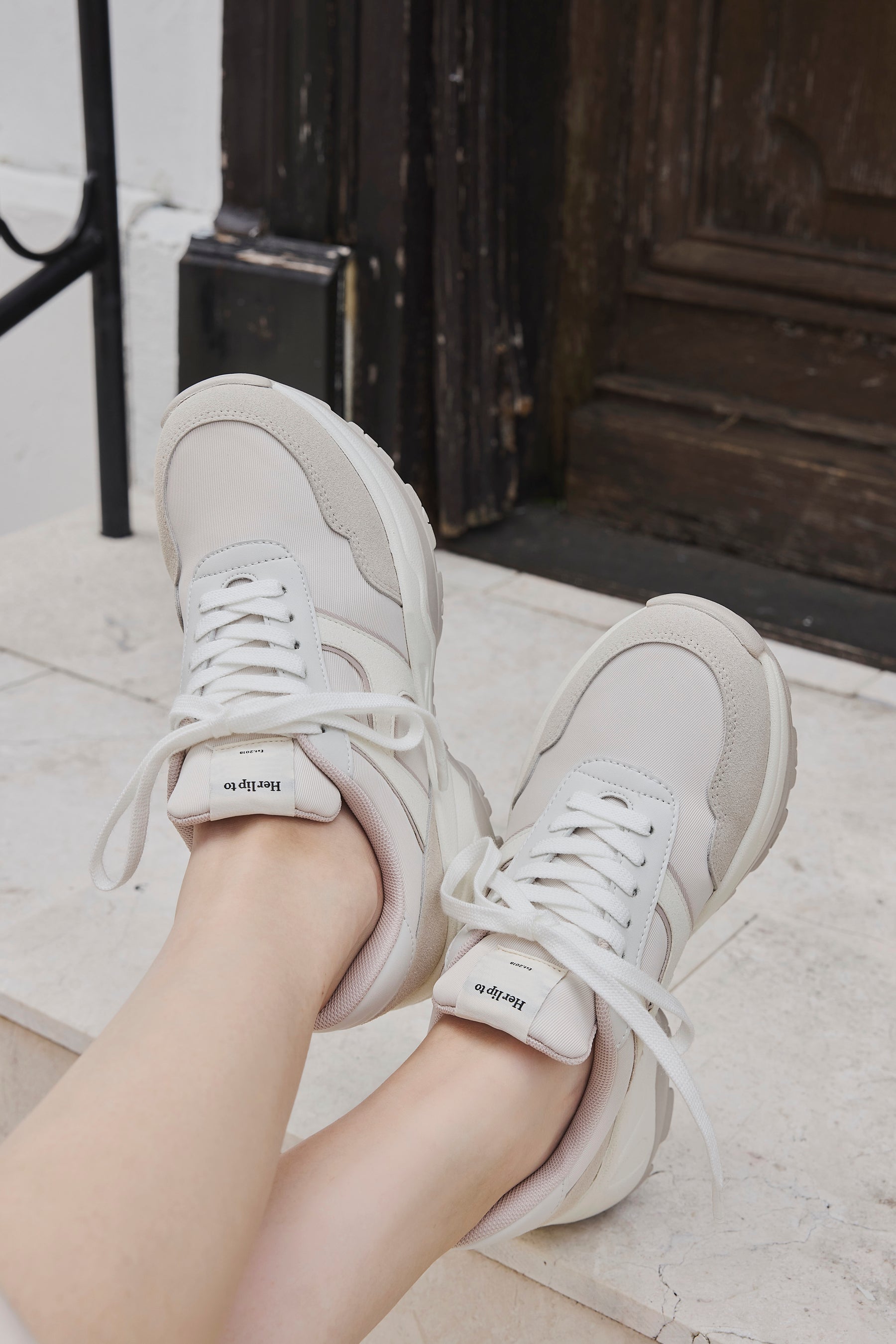 【white / beige / black×white / bordeaux】Le City HLT Sneakers