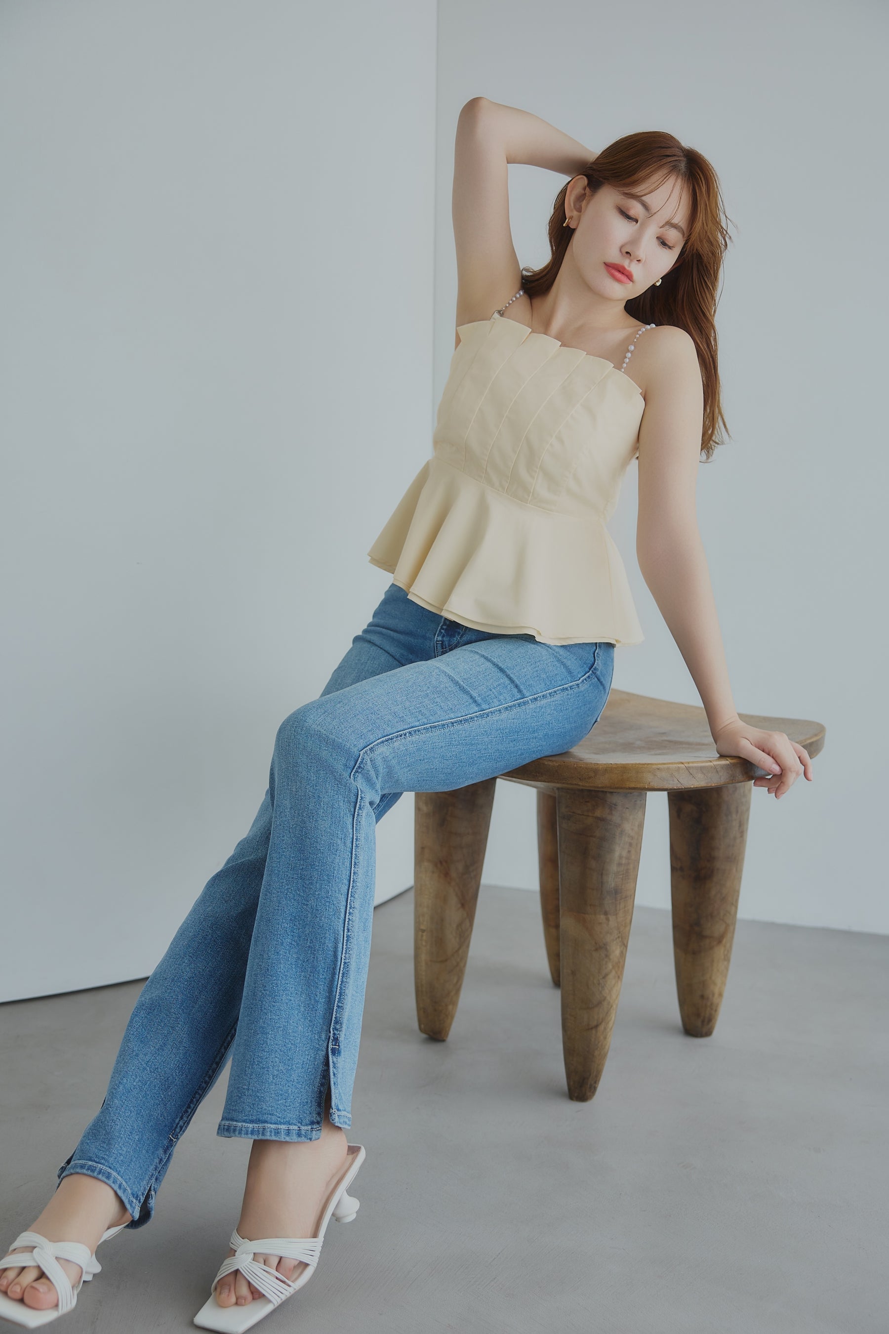 【7月下旬発送】Pearl-Strap Frill Top