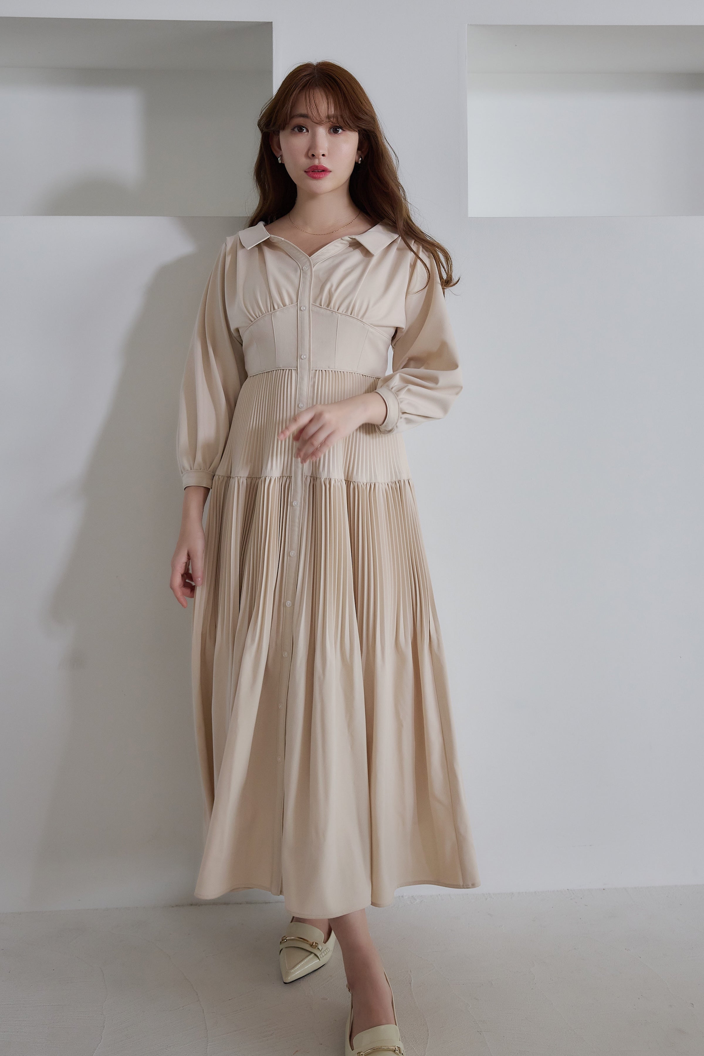 4月中旬発送】【nude beige】Pleated Open Shirt Dress 