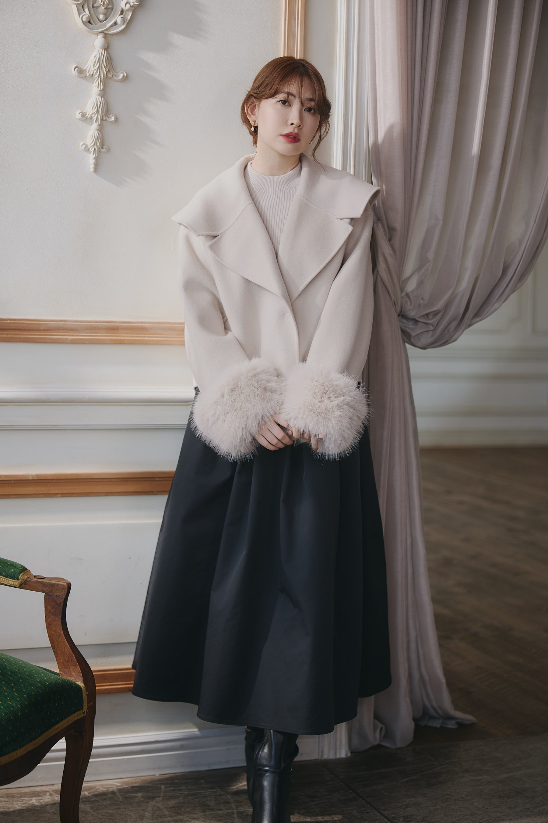Loro Short Rever Coat