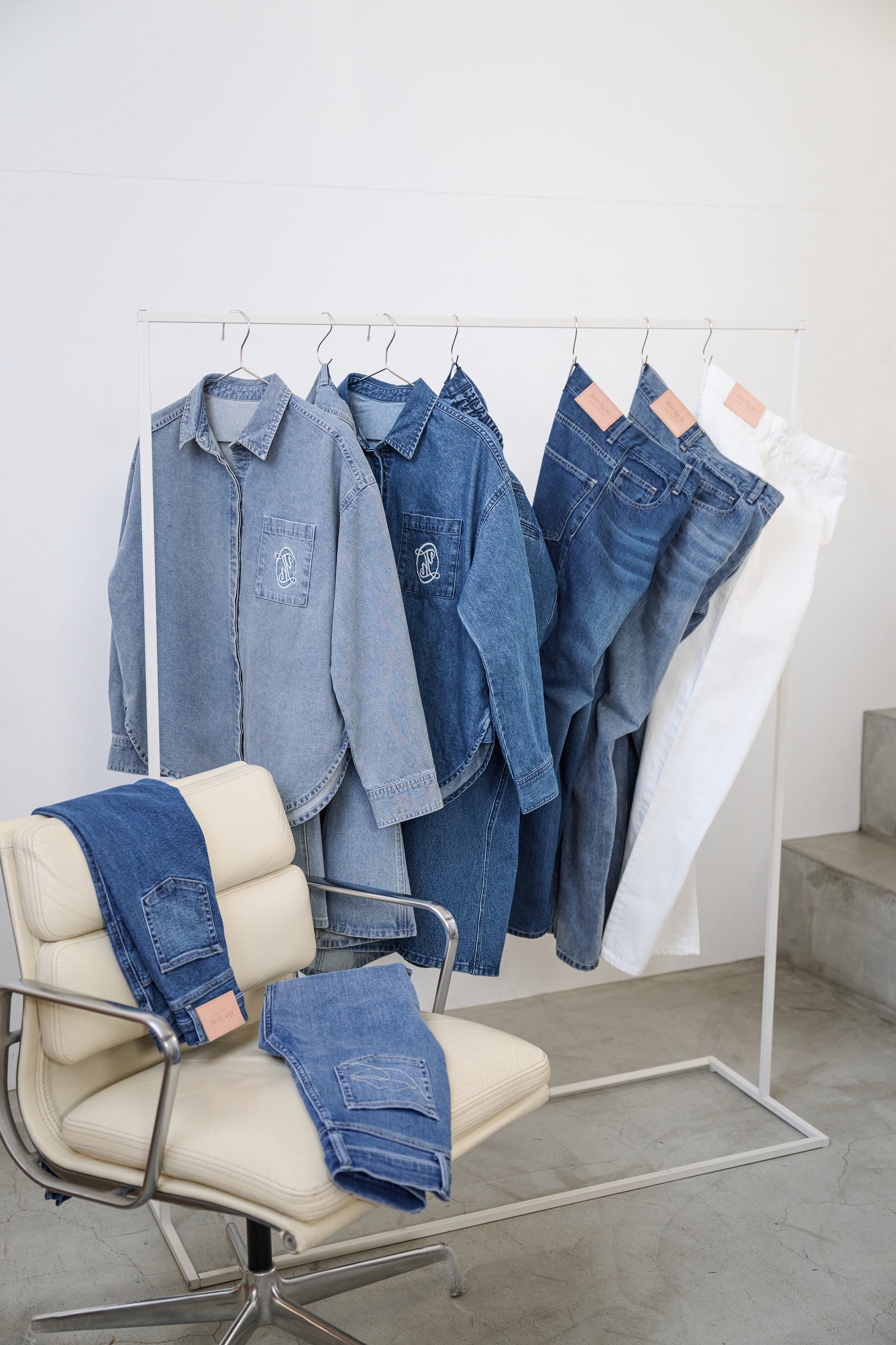 【light blue / blue】New York High-Waisted Jeans