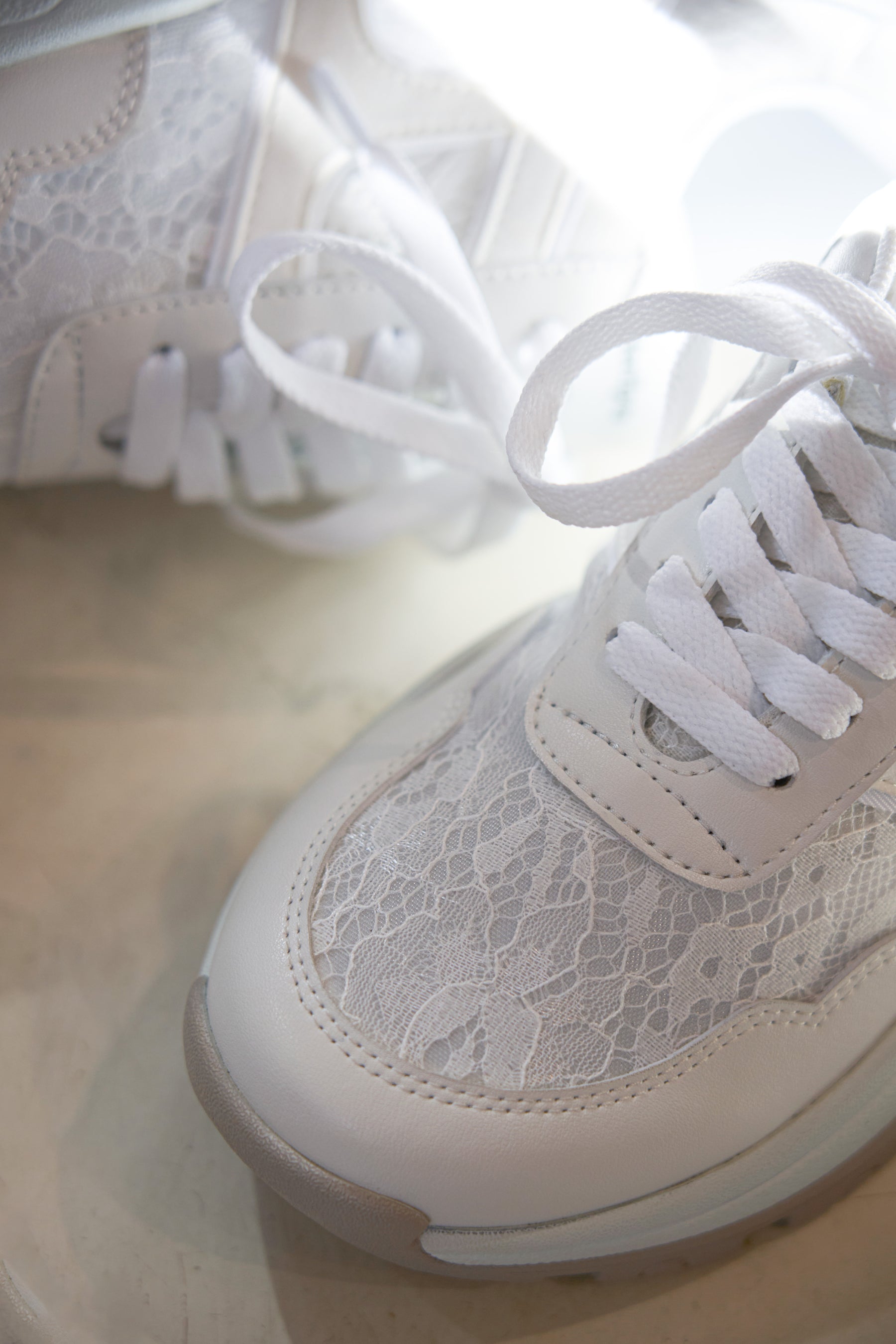 【新色】Le City HLT Sneakers