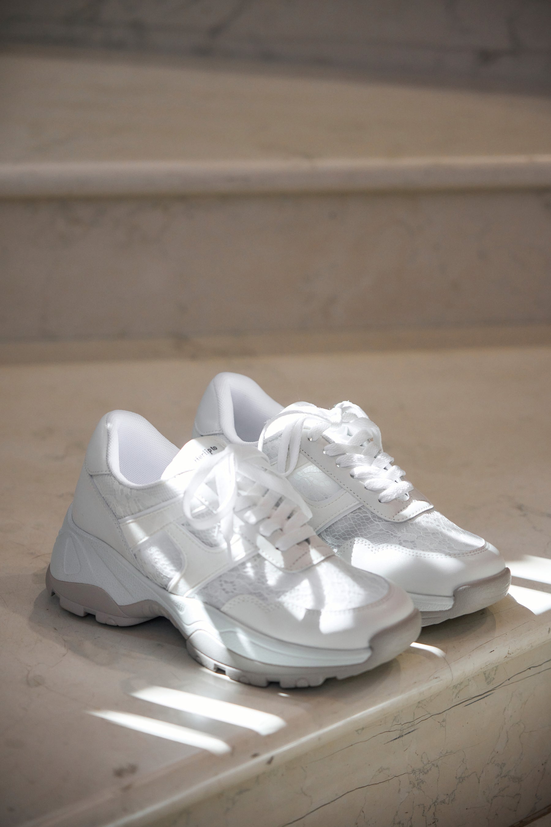 【新色】Le City HLT Sneakers