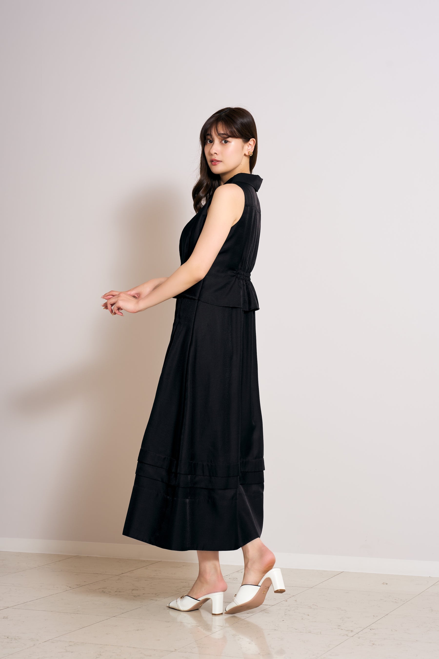 【5月中旬発送】Marianne Layered Tuck Dress