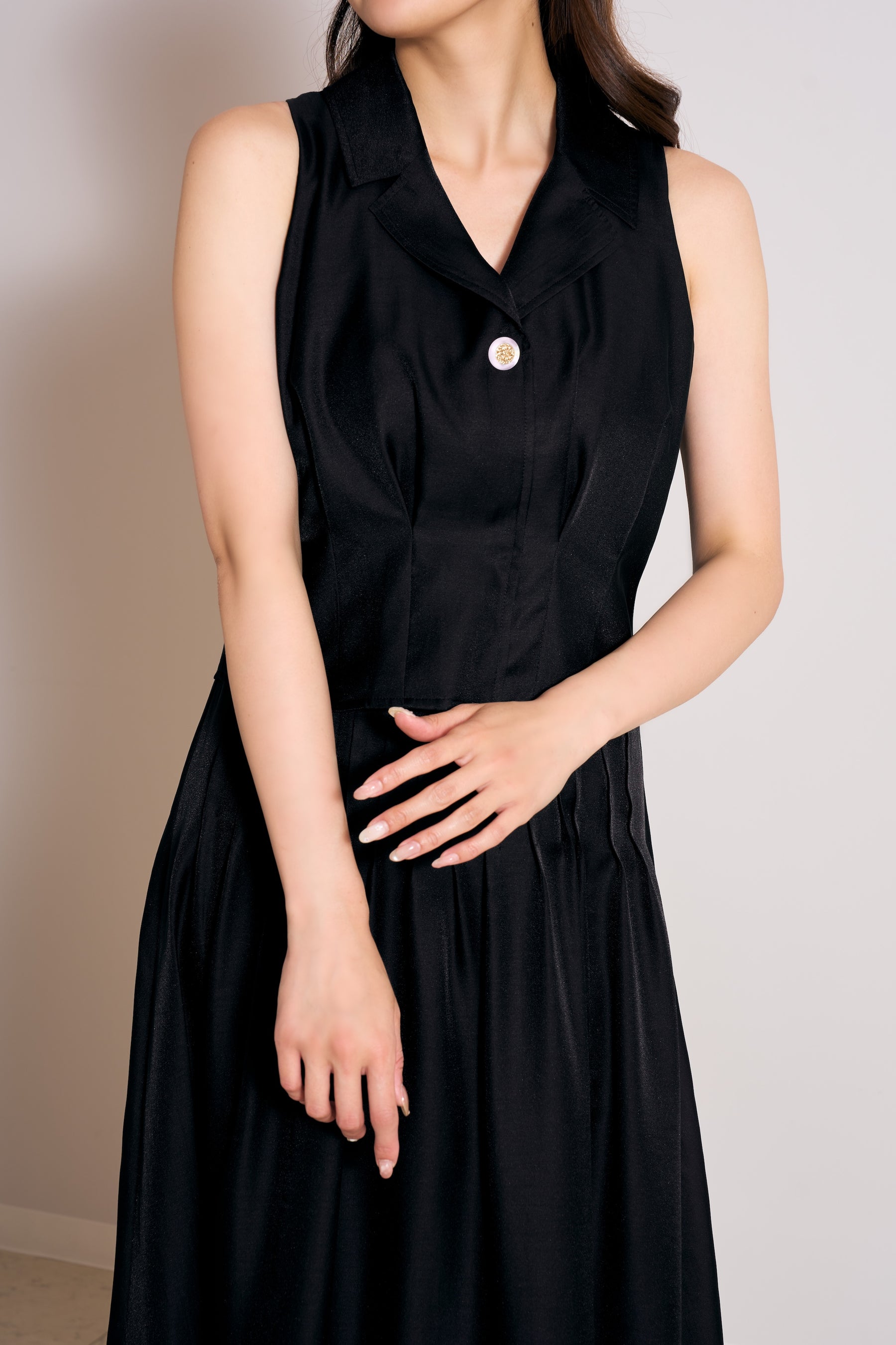 【5月中旬発送】Marianne Layered Tuck Dress