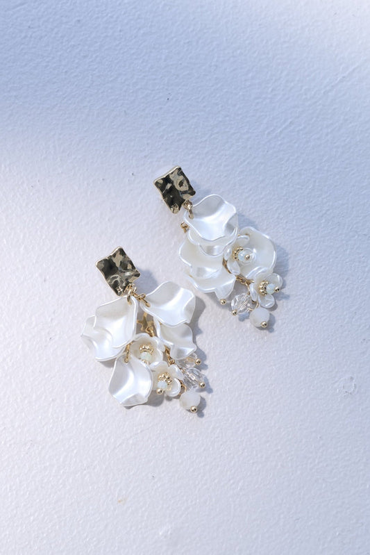 Tiered Petal Pierces/Earrings