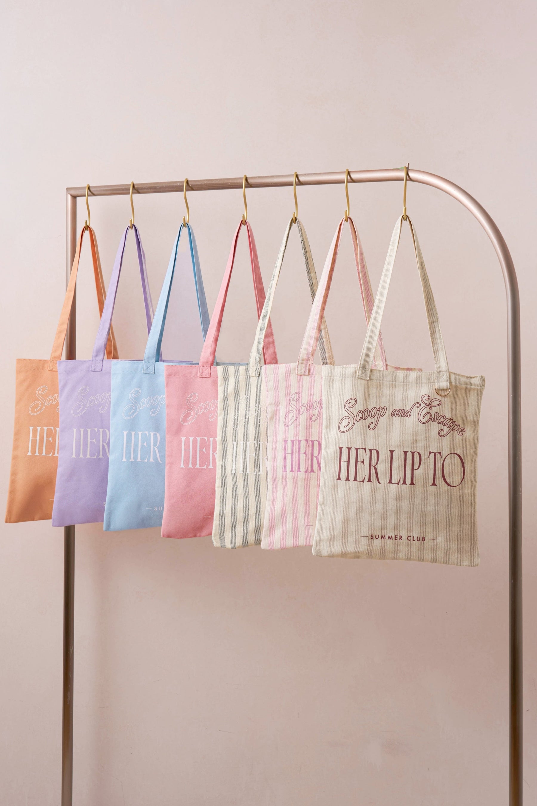 Scoop and Escape Tote