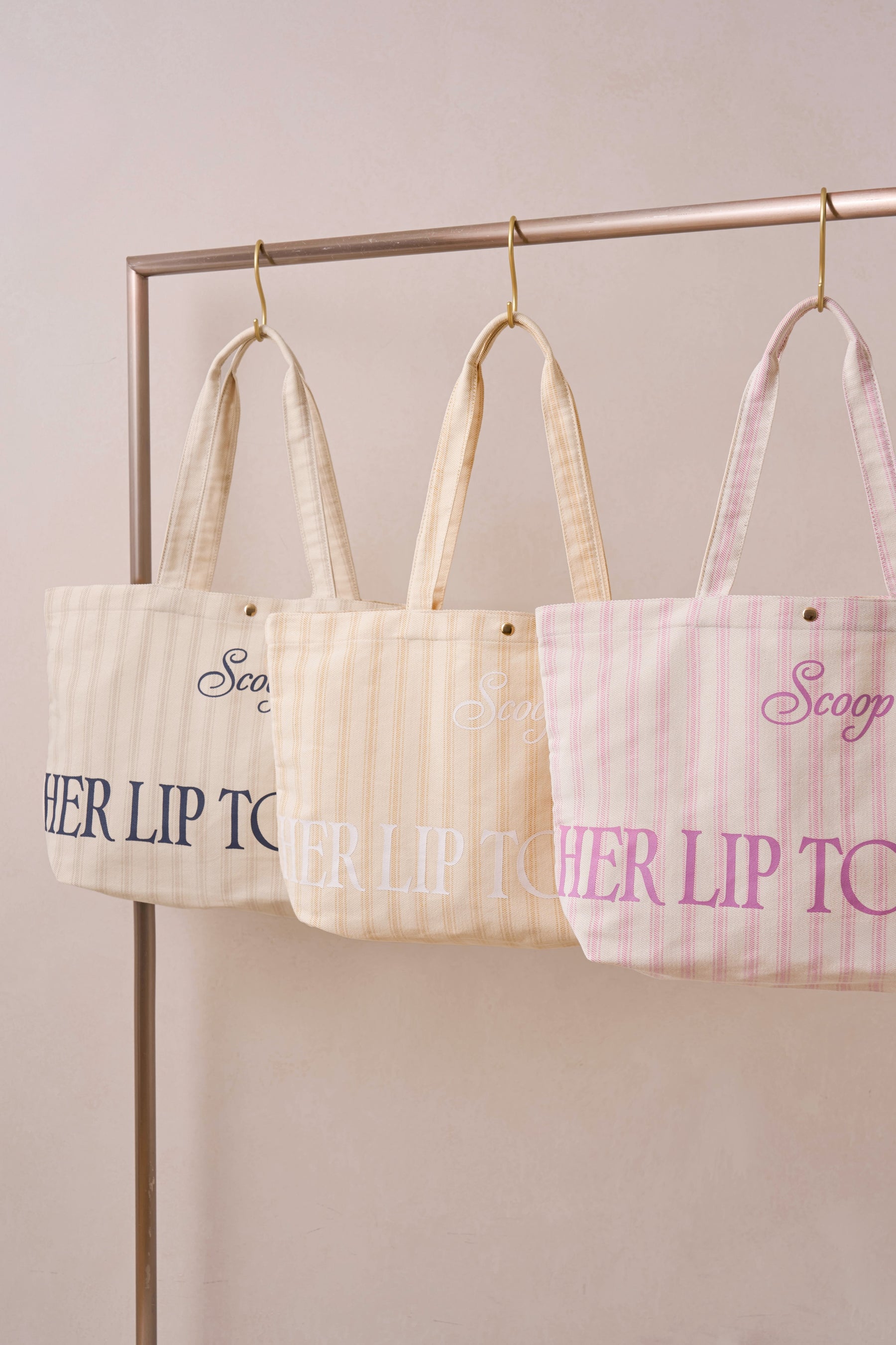 Scoop and Escape Large Tote