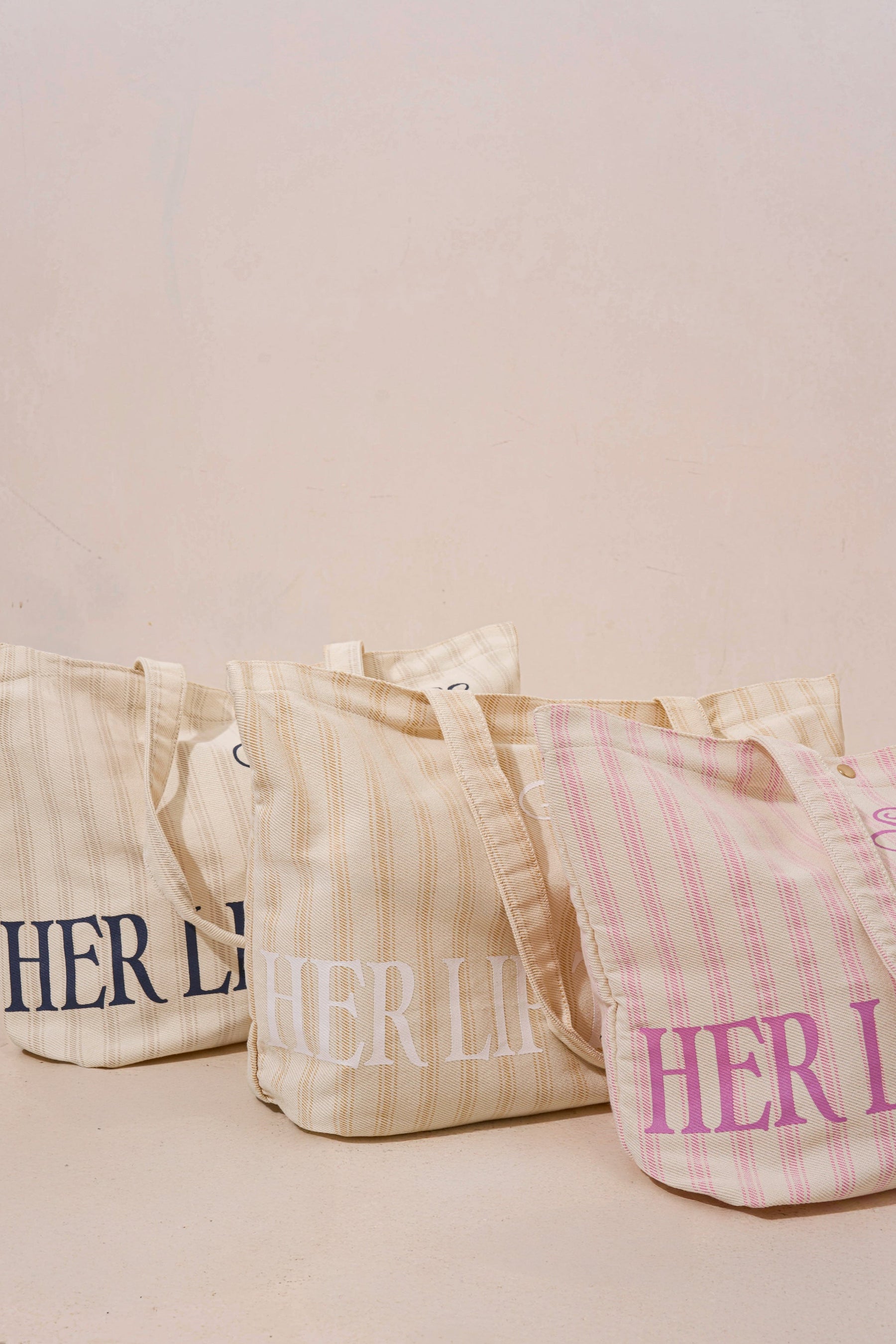 Scoop and Escape Large Tote