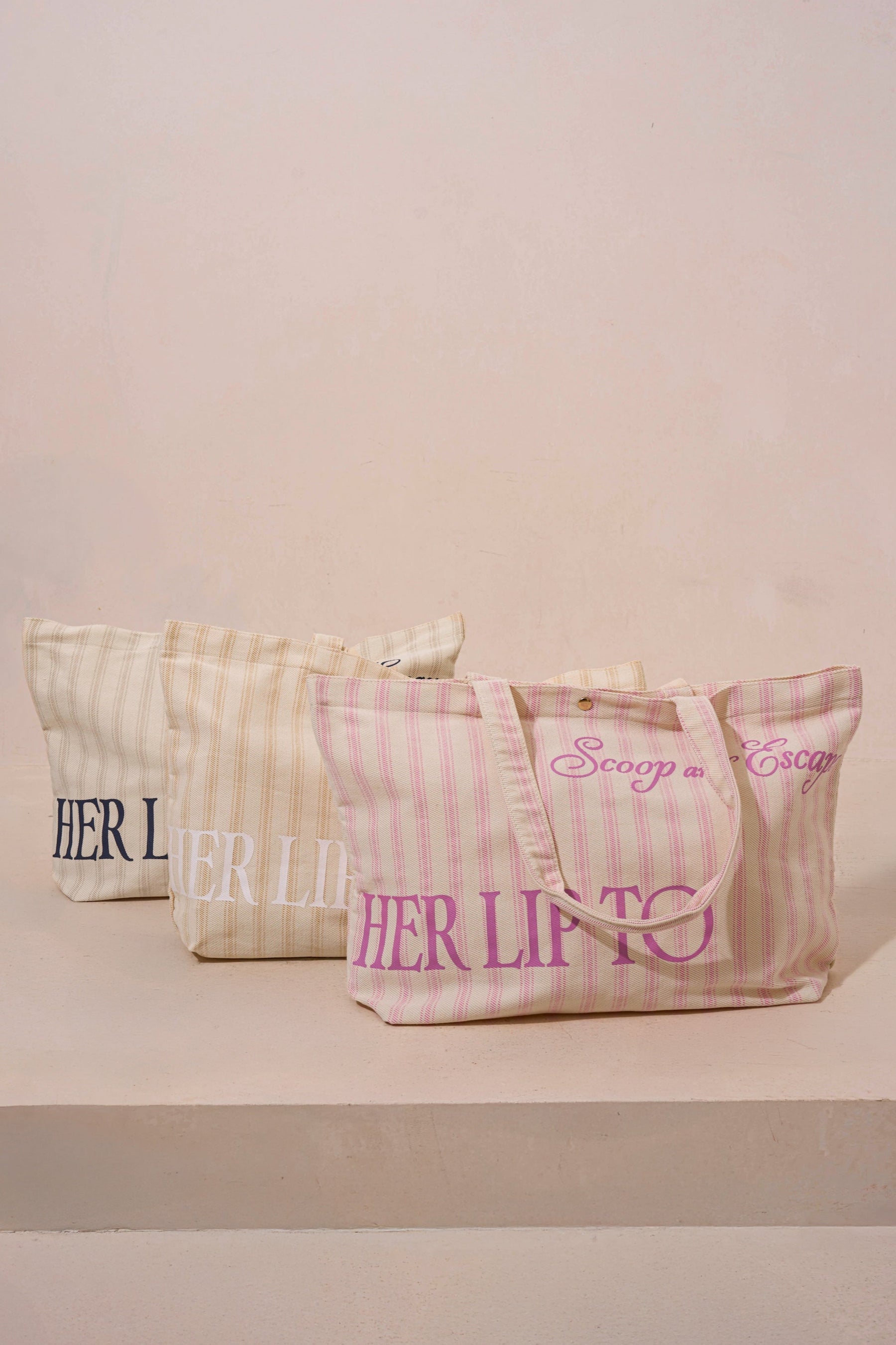 Scoop and Escape Large Tote