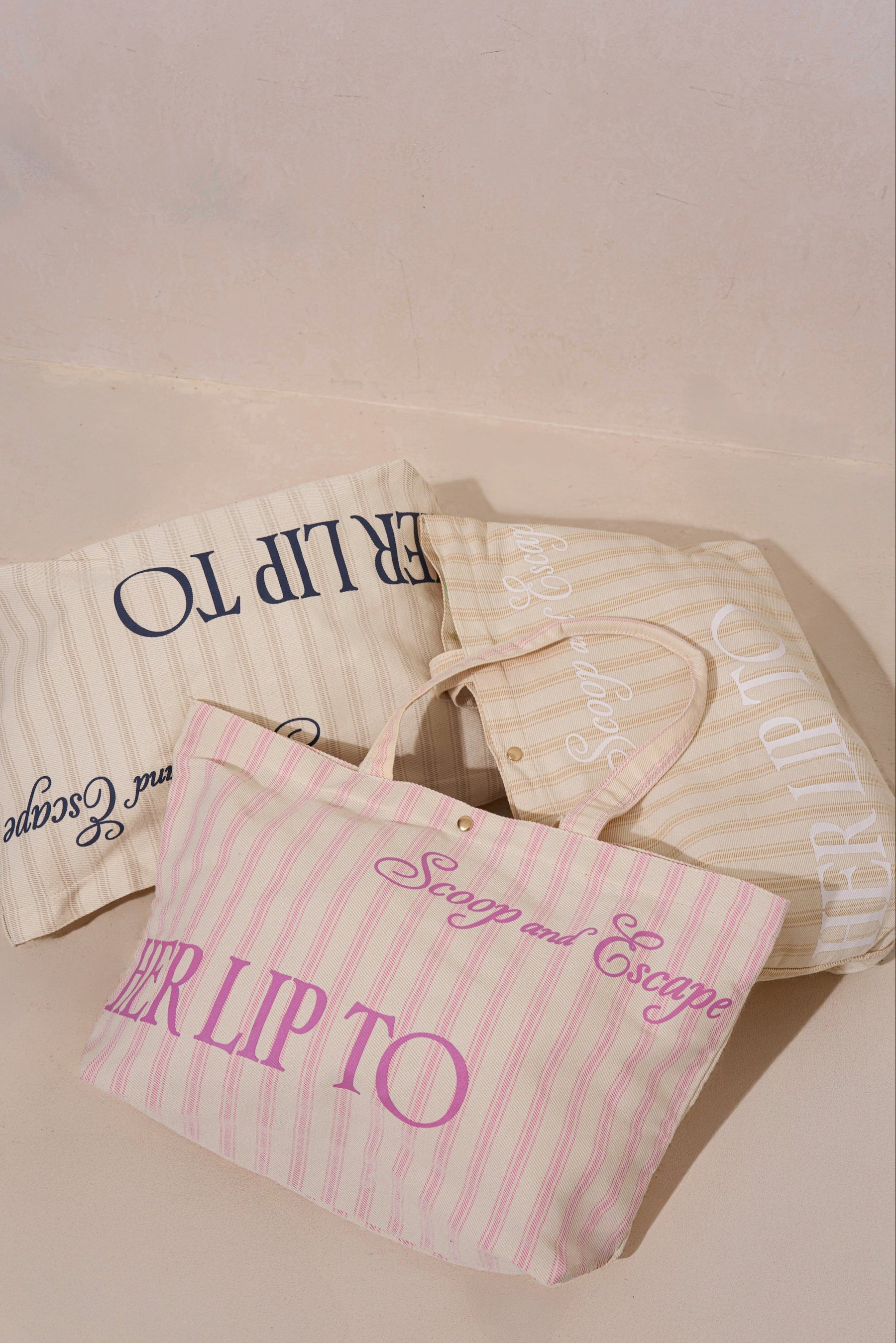 Scoop and Escape Large Tote