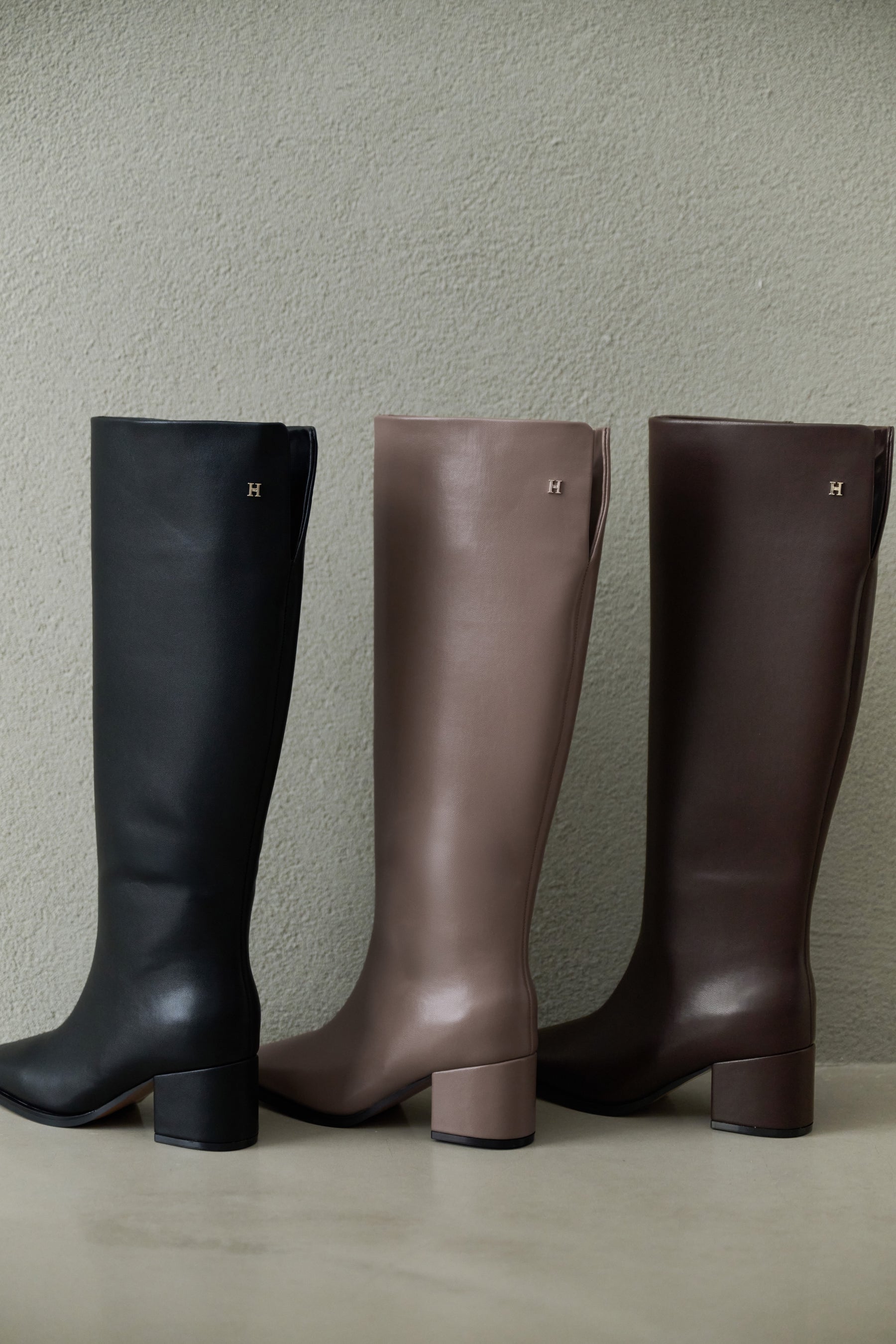 【9月下旬発送】Back Slit Long Boots