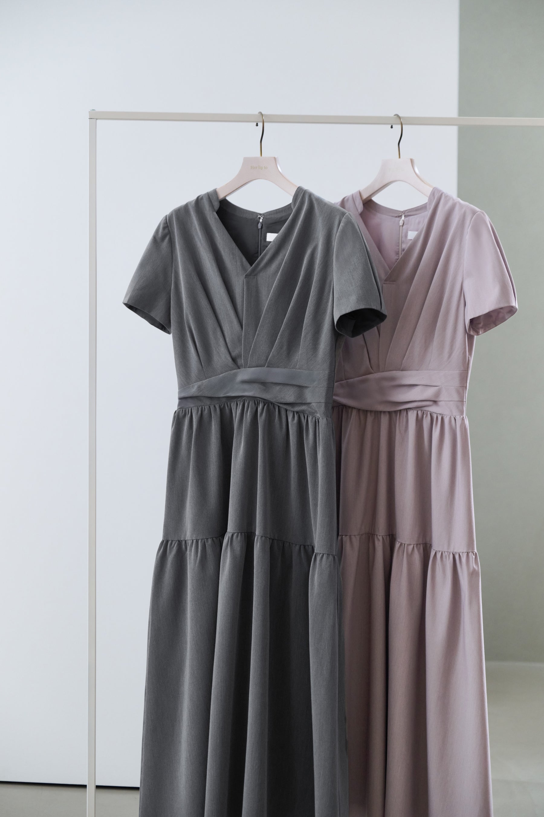 【8月下旬発送】Tucked Gathered Shirt Dress