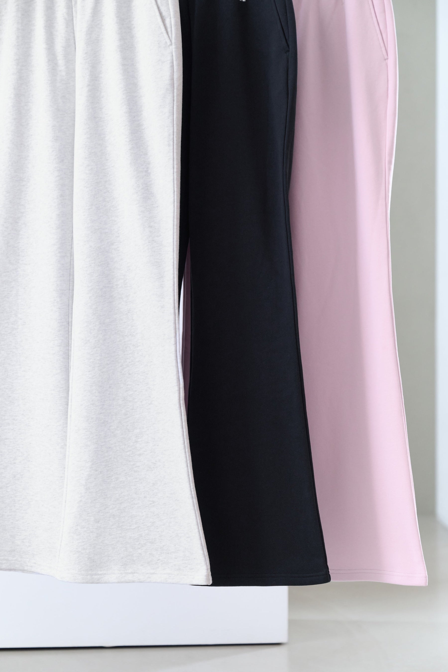 【10月上旬発送】【black】Flight Mode Semi-Flare Pants