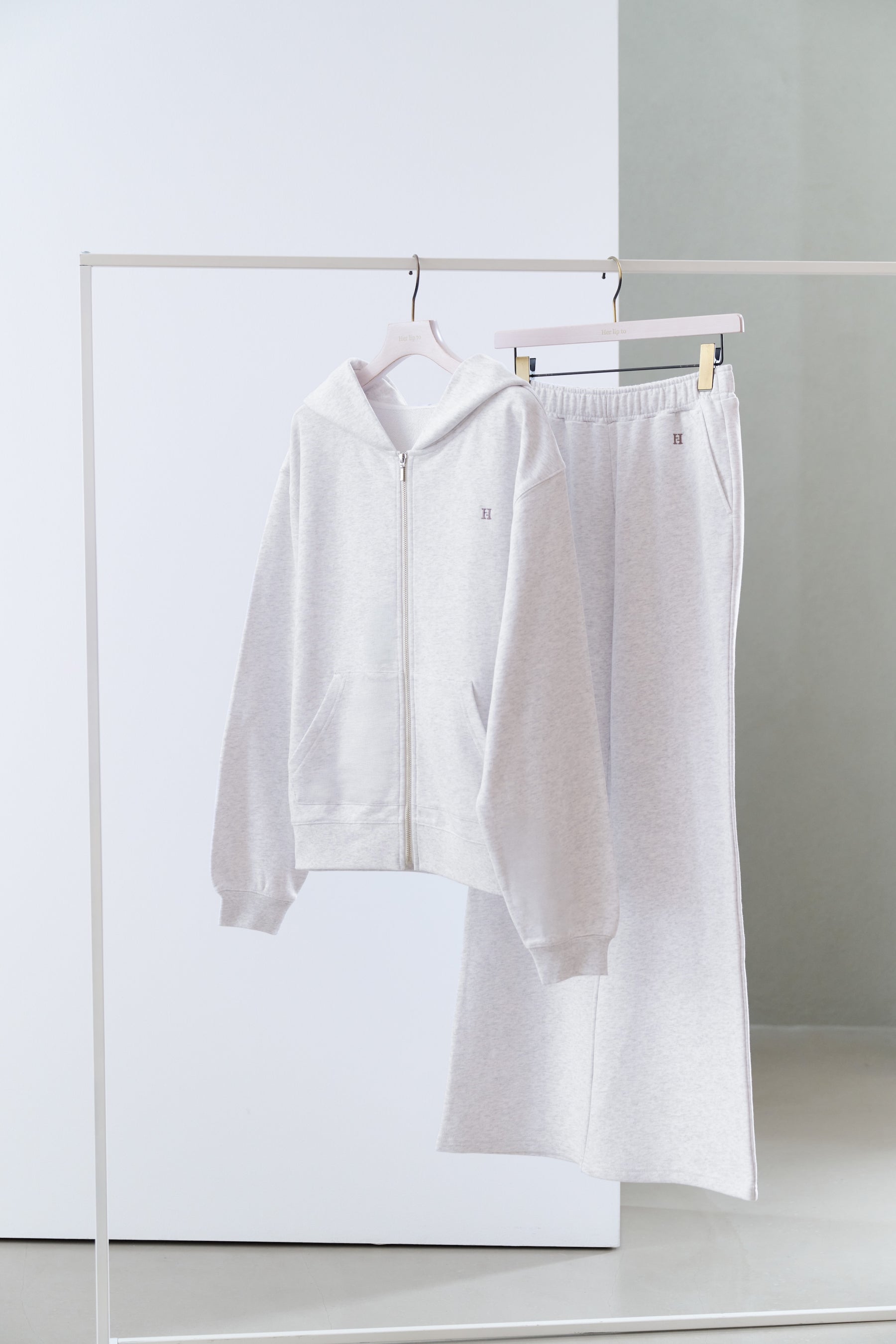 【light gray / pink】Flight Mode Boyfriend Zip Hoodie