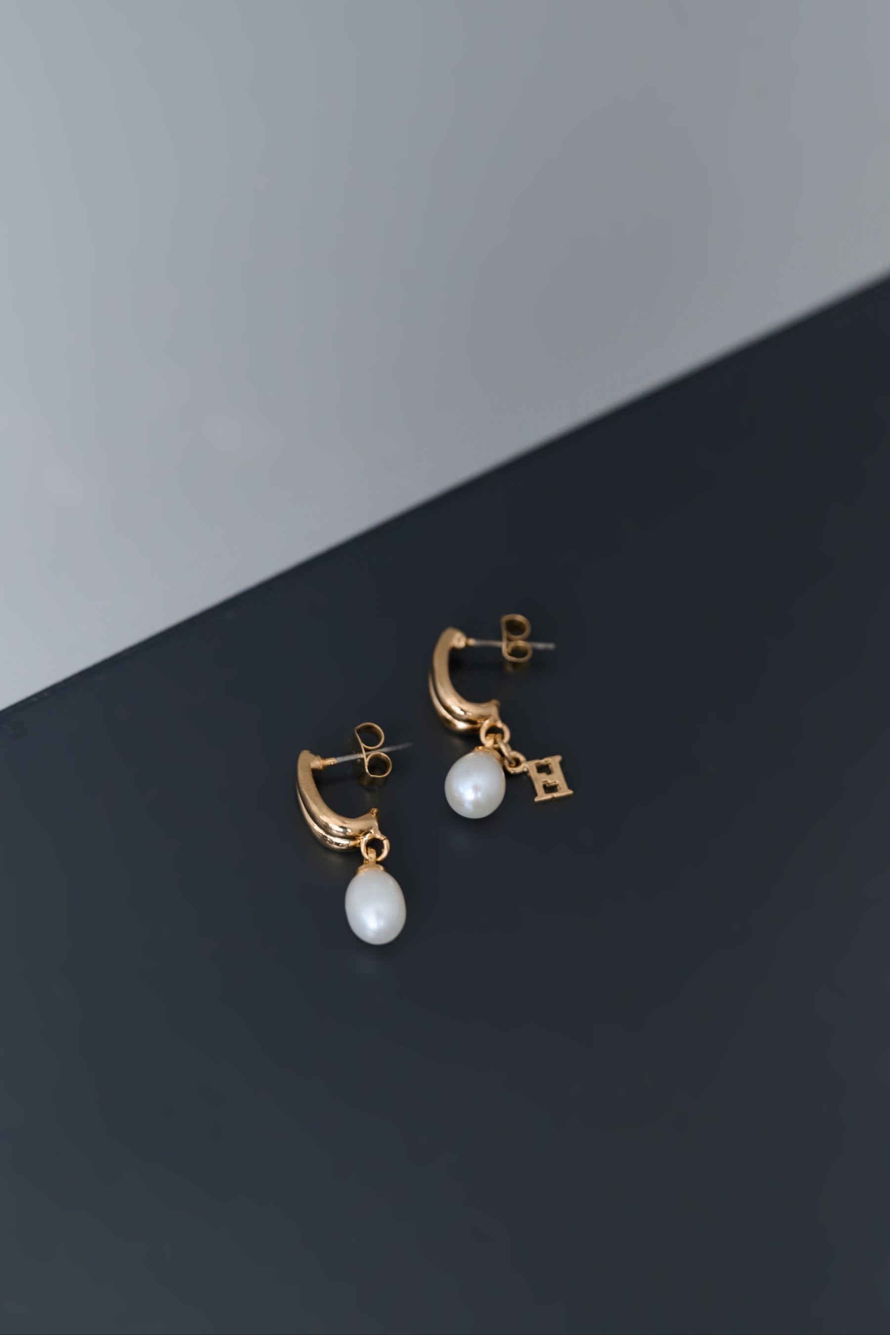 Twin-Arch Drop Pearl Pierces
