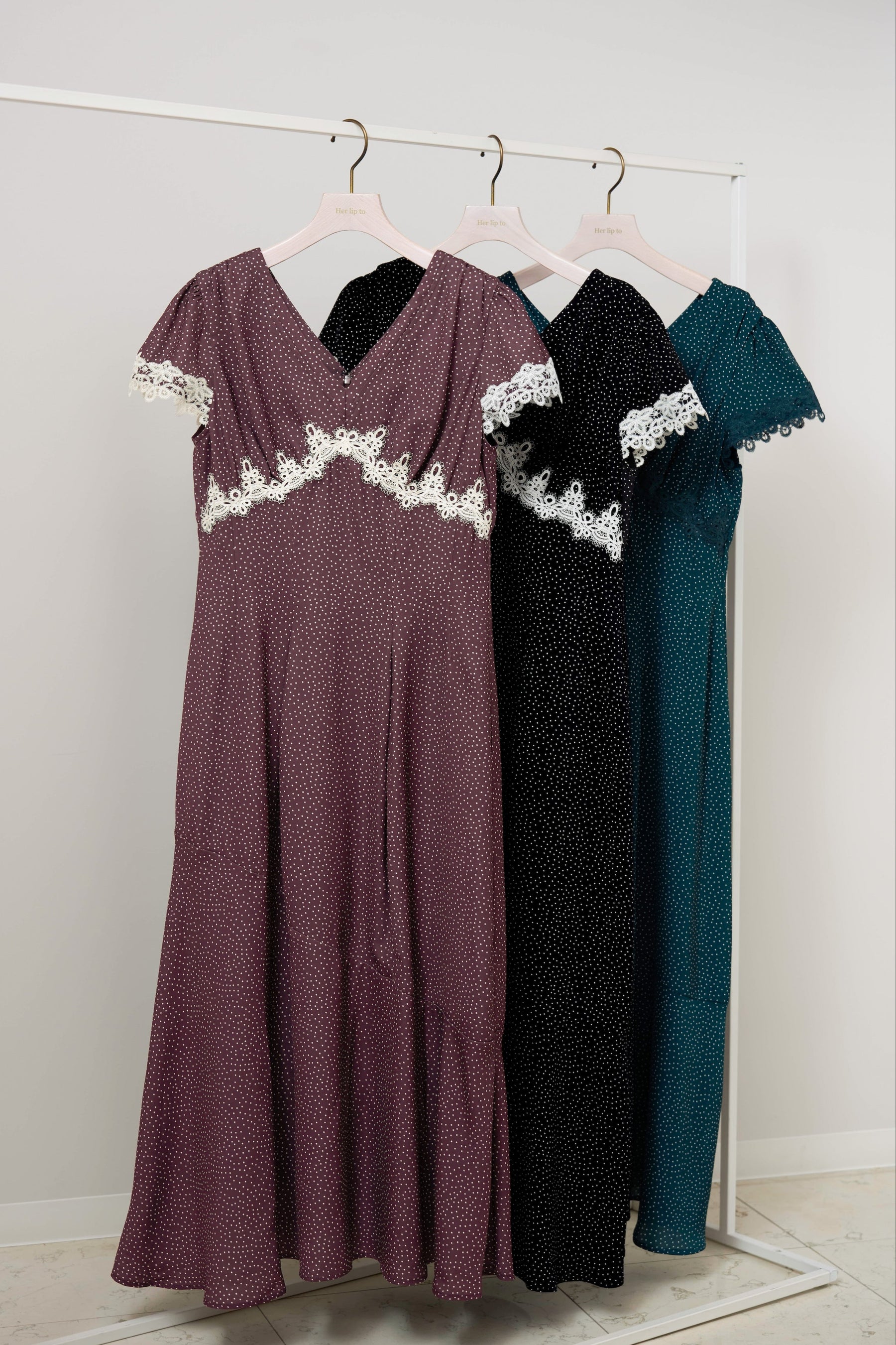 【9月上旬発送】【新色】Polka-Dot Lace-Trim Dress