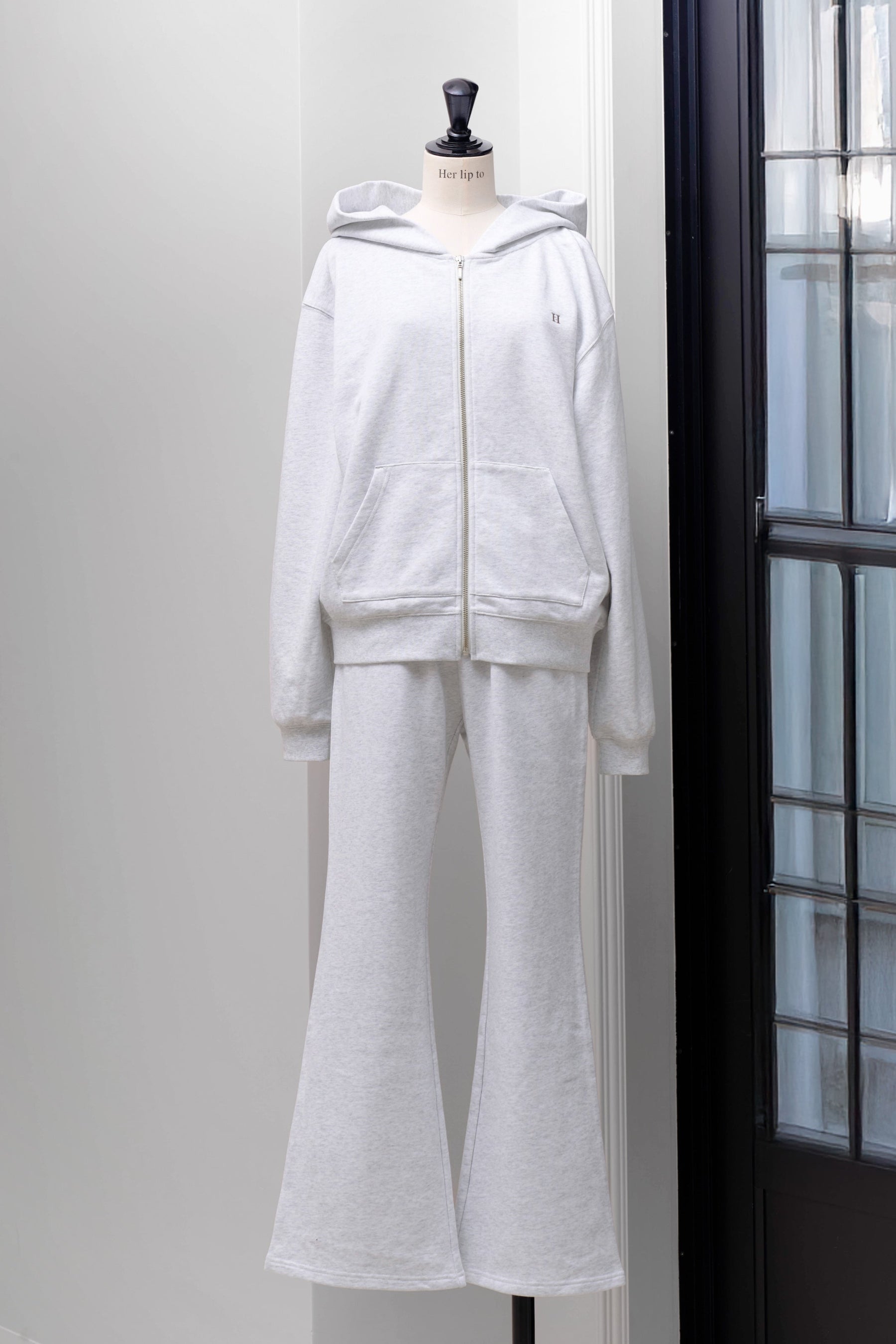 【light gray / pink】Flight Mode Semi-Flare Pants