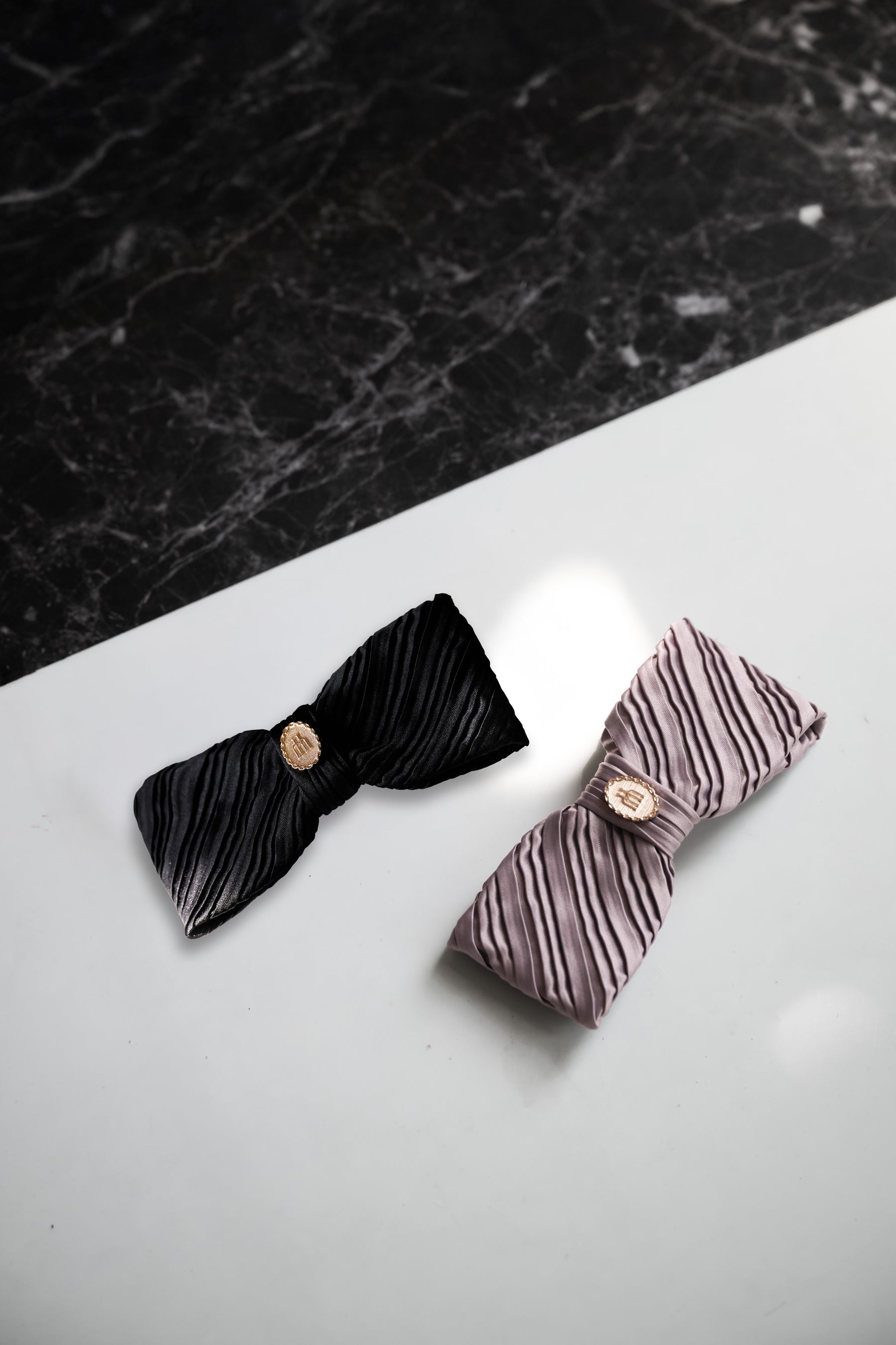 Trois Logo Coin Pleated Barrette