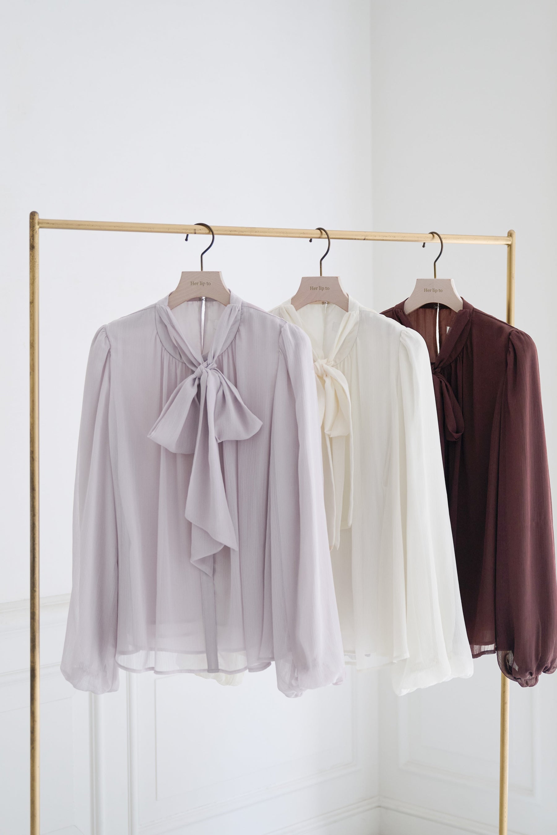 【新色】Two-Way Bow-Tie Chiffon Blouse