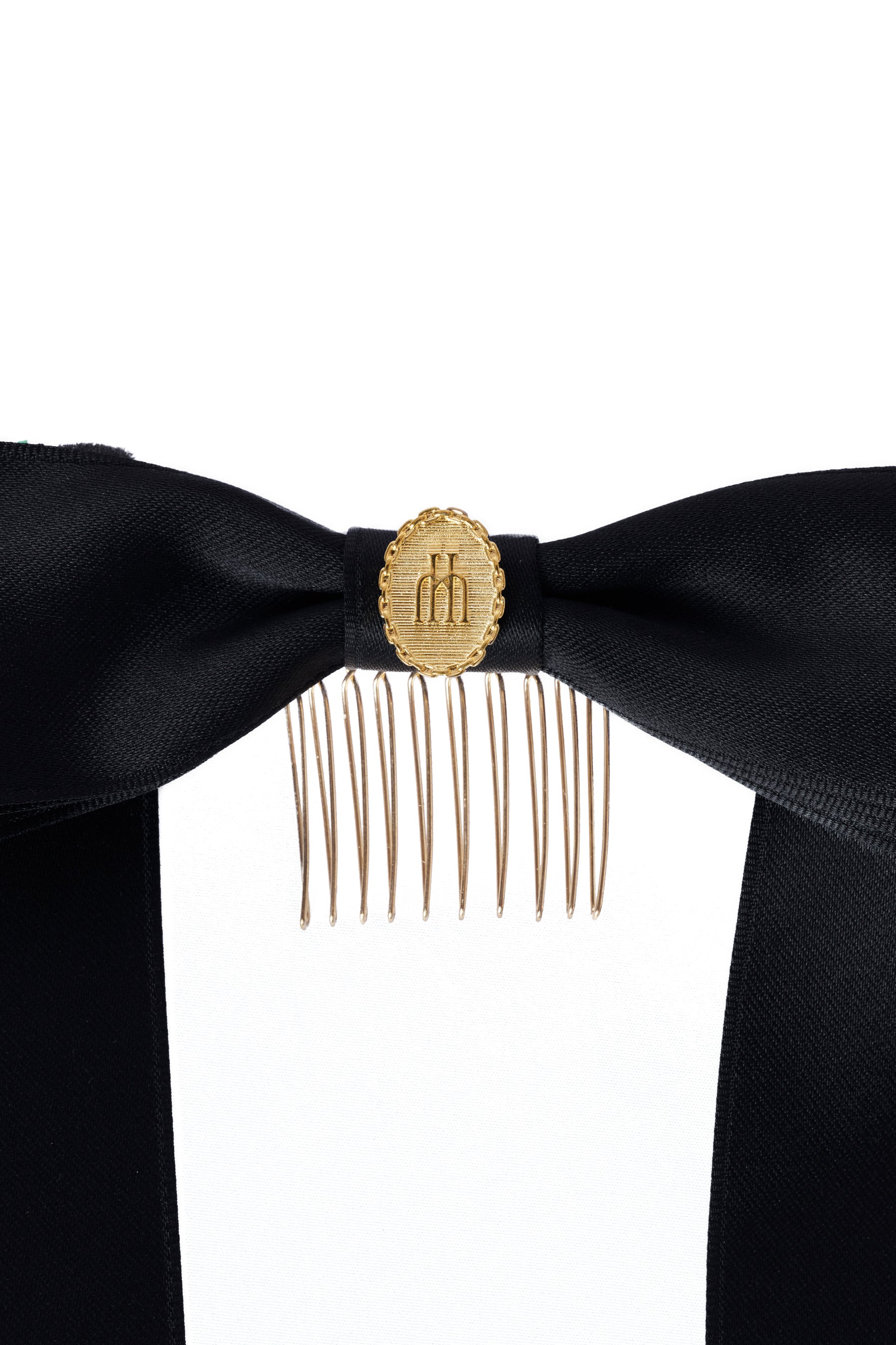 Trois Logo Coin Comb