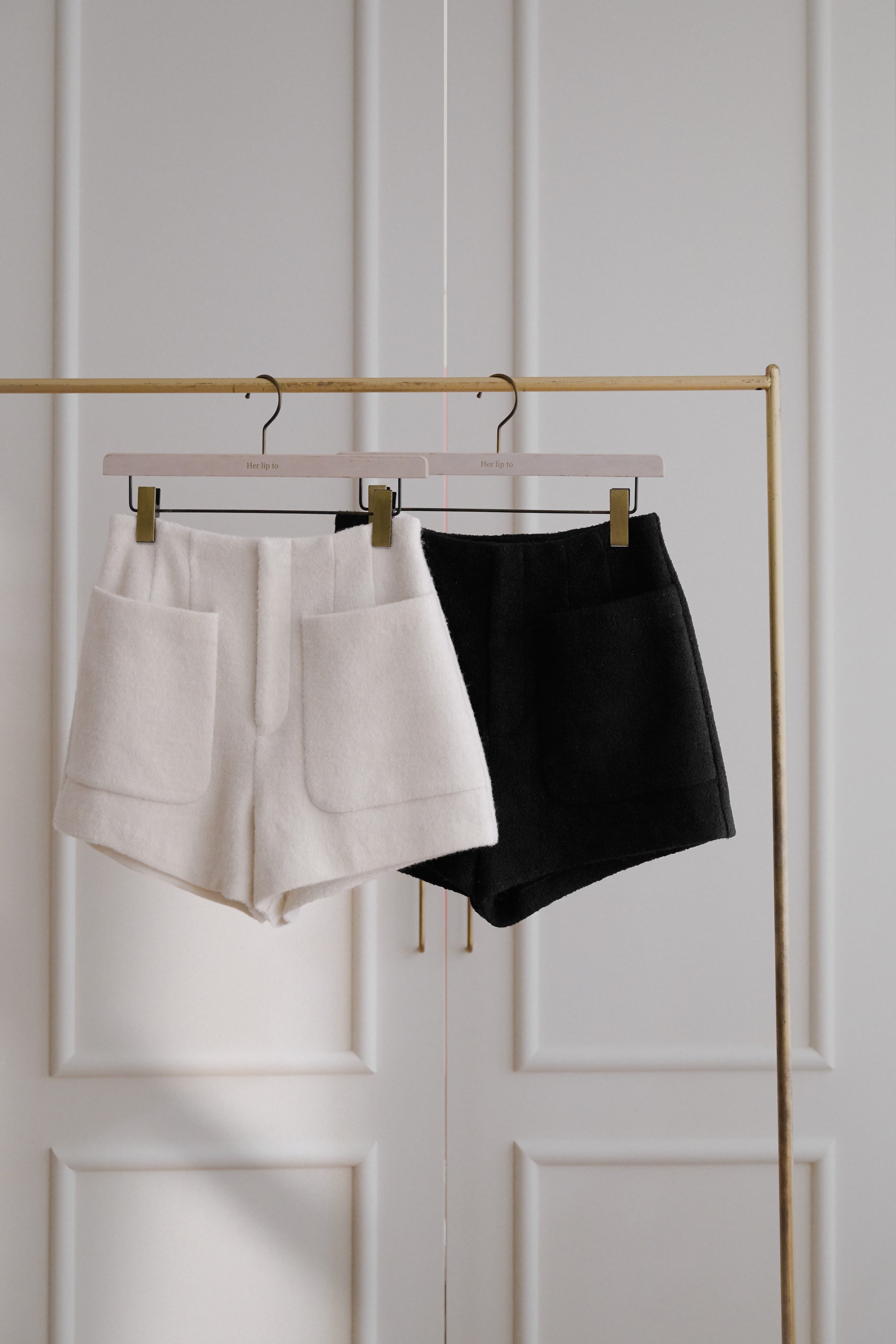 1月中旬発送】Twinkle Wool Boucle Shorts