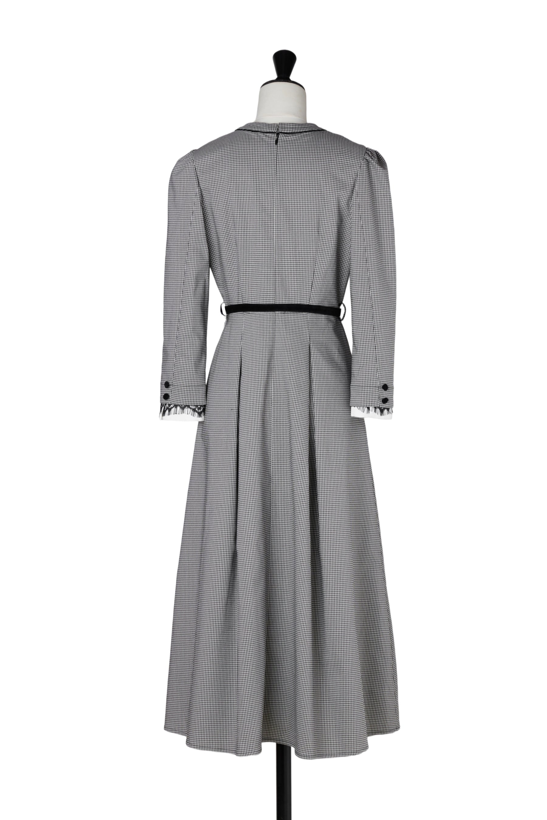 【11月中旬発送】Classic Monochrome Check Midi Dress