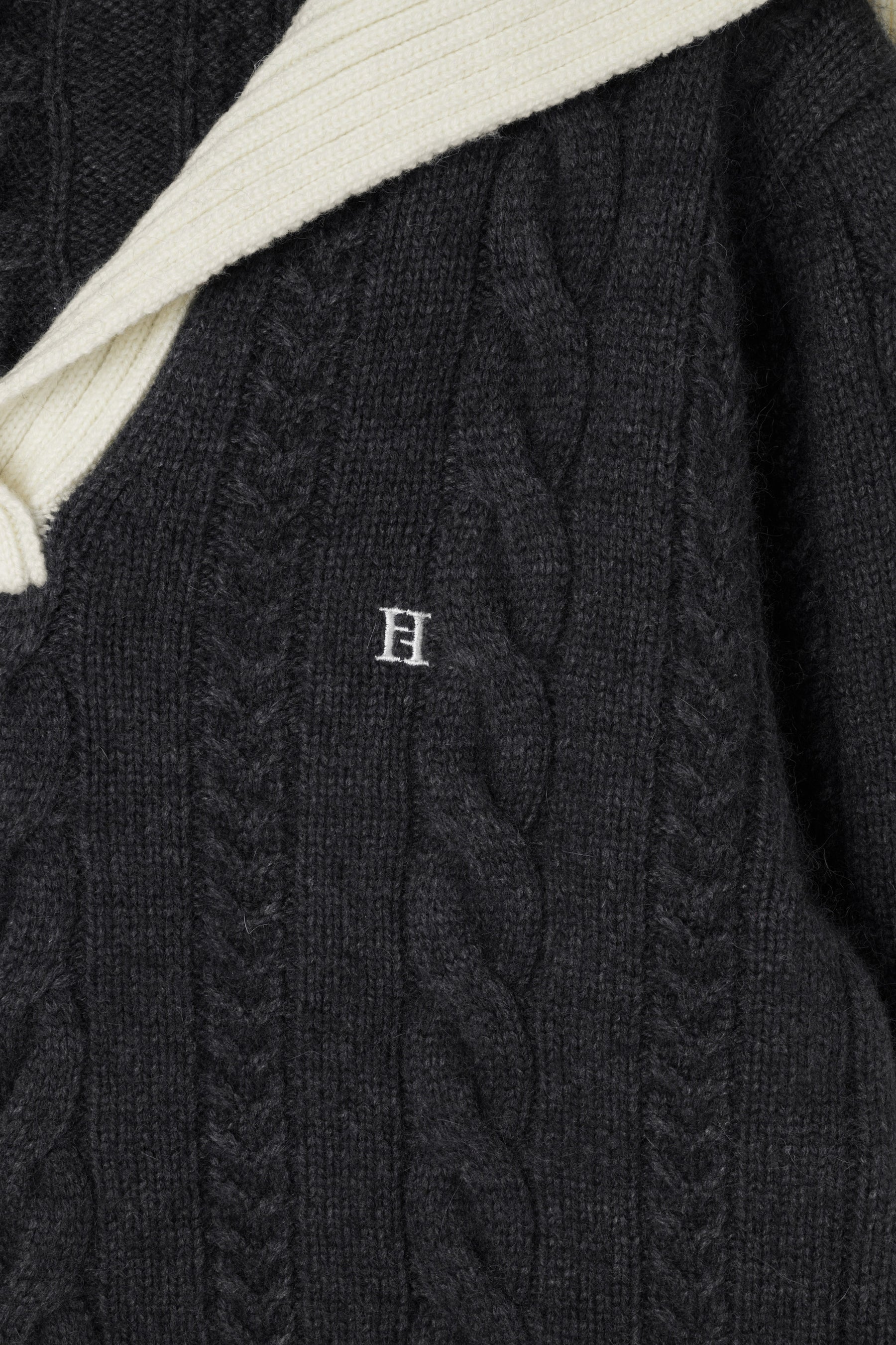 Sailor-Collar Cable Knit Pullover