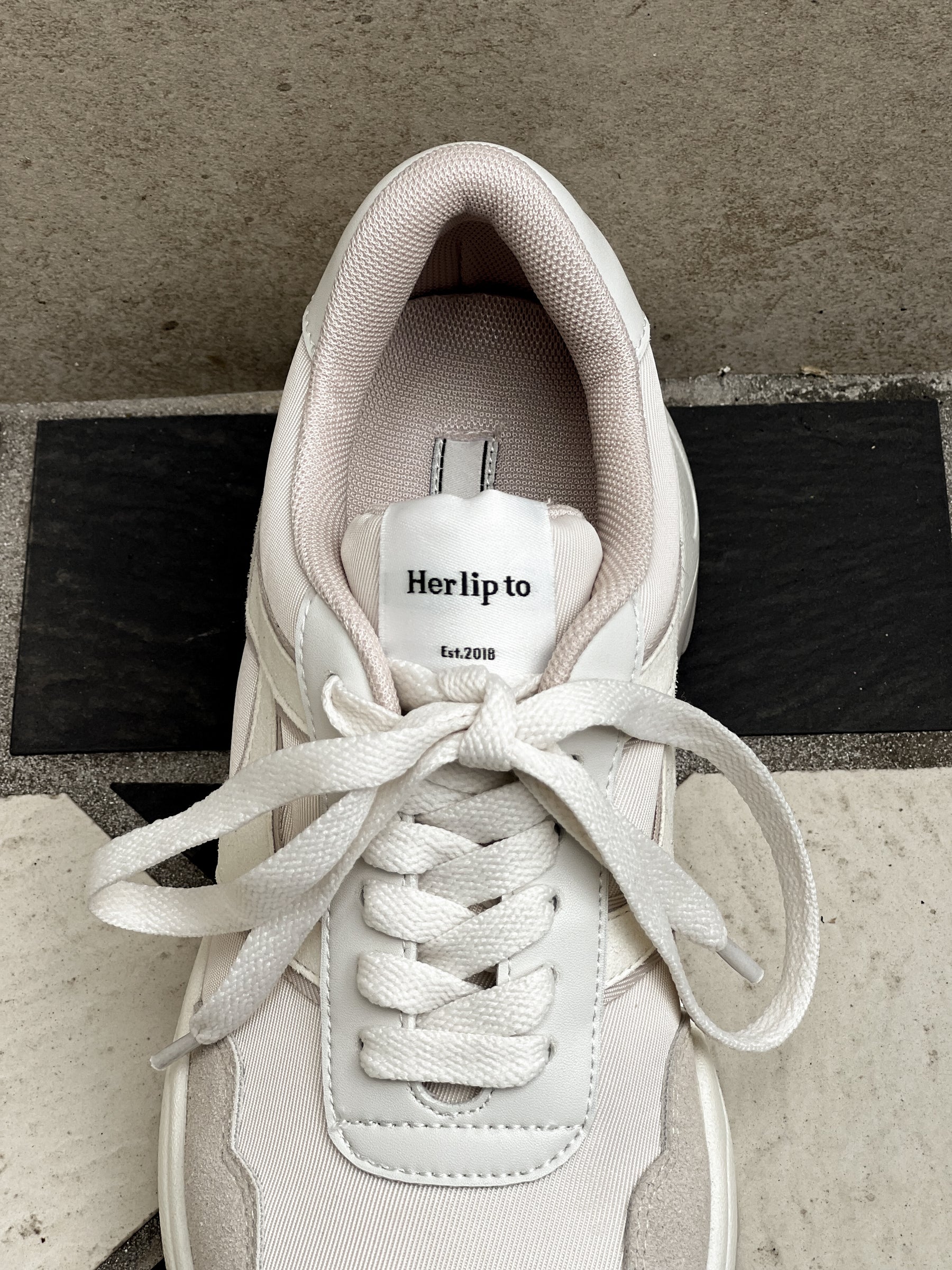 【white / beige / black×white / bordeaux】Le City HLT Sneakers