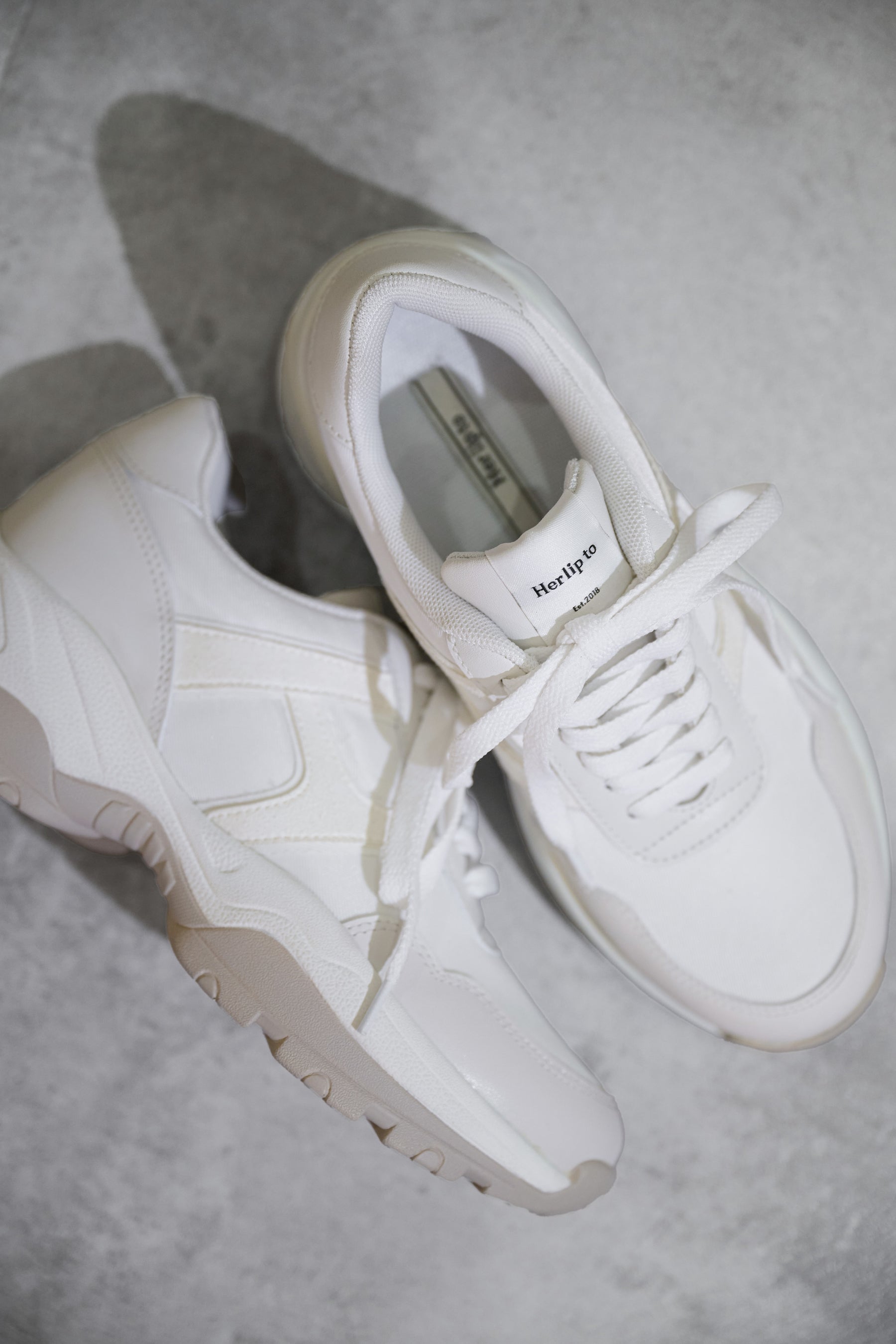【white / beige / black×white / bordeaux】Le City HLT Sneakers