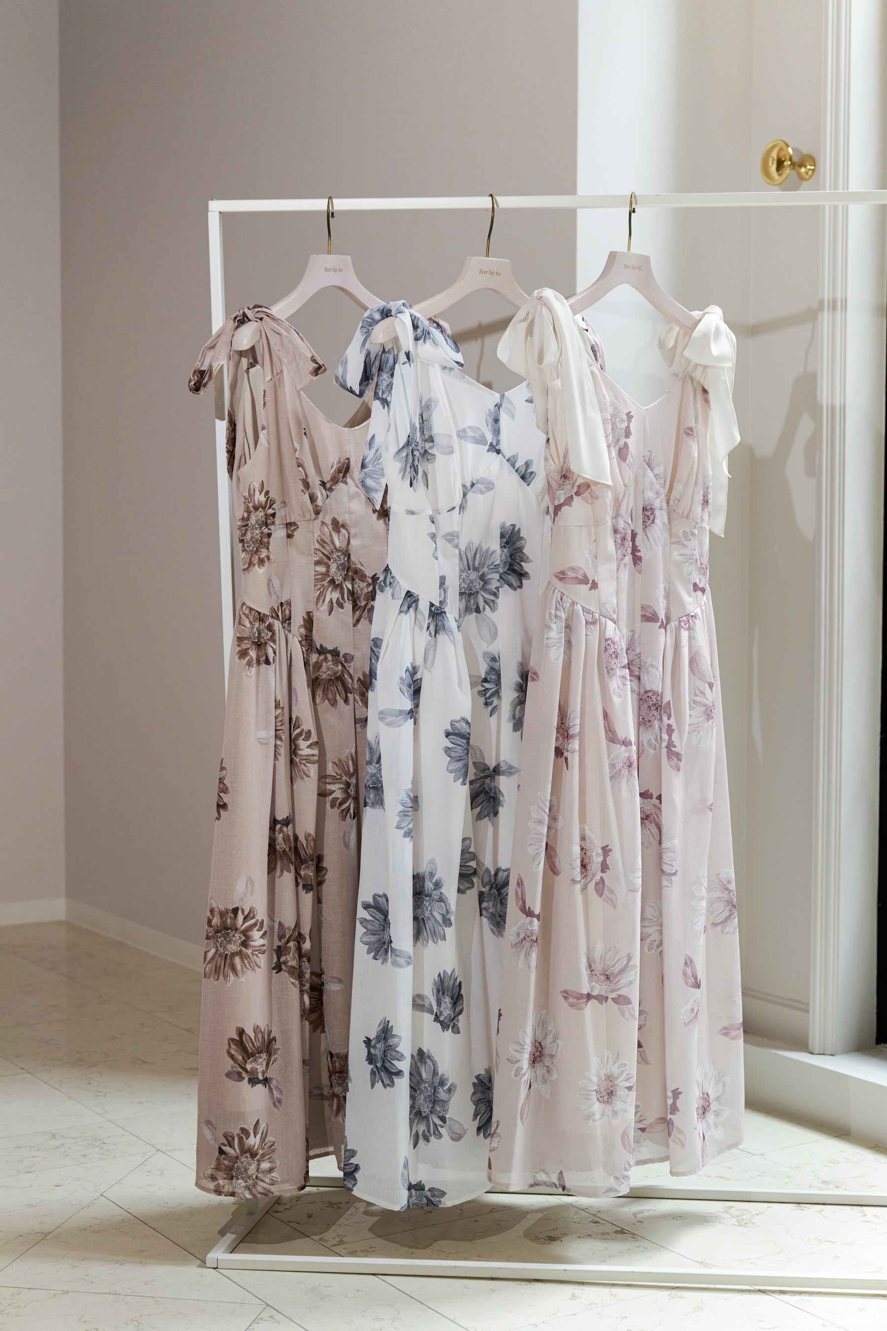 【新色】Sunflower-Printed Midi Dress
