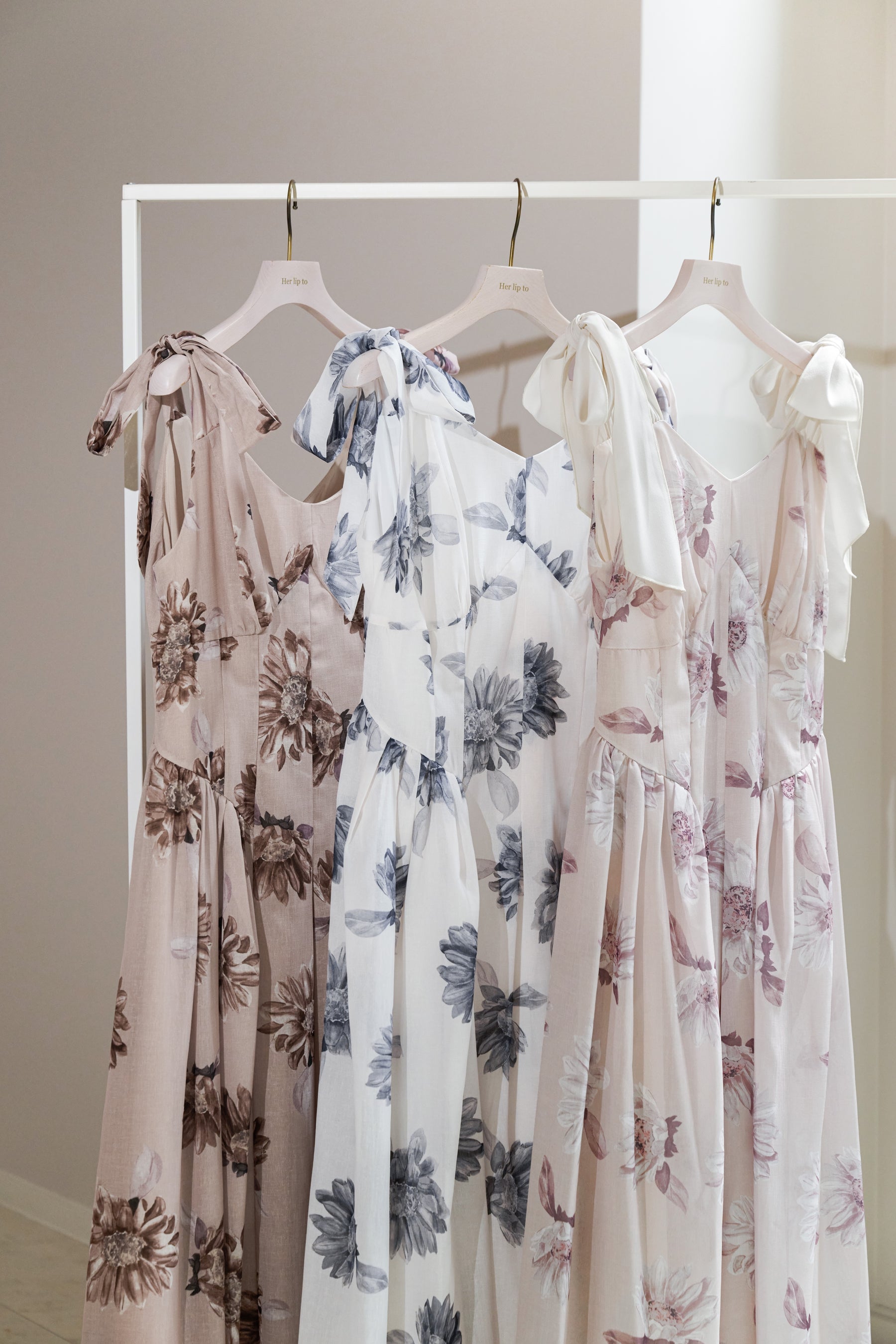 【新色】Sunflower-Printed Midi Dress