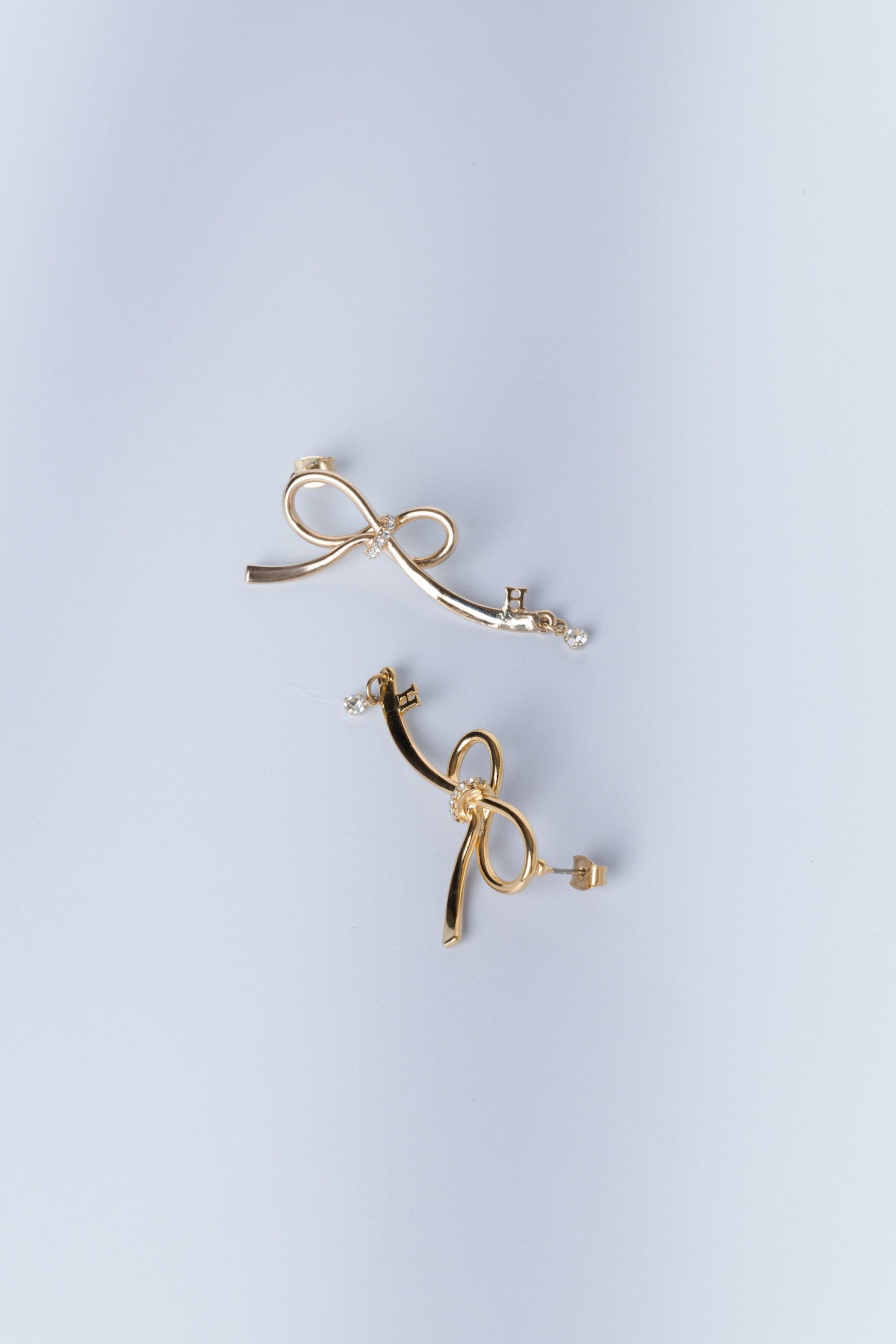Double Ribbon Pierces