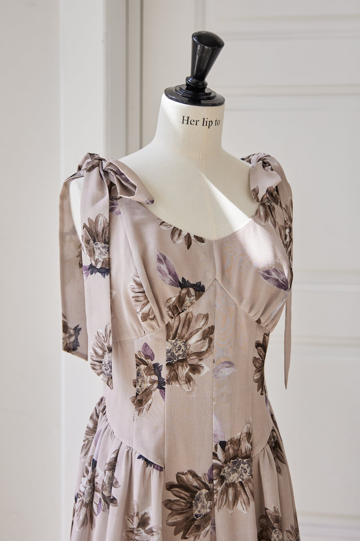 【新色】Sunflower-Printed Midi Dress