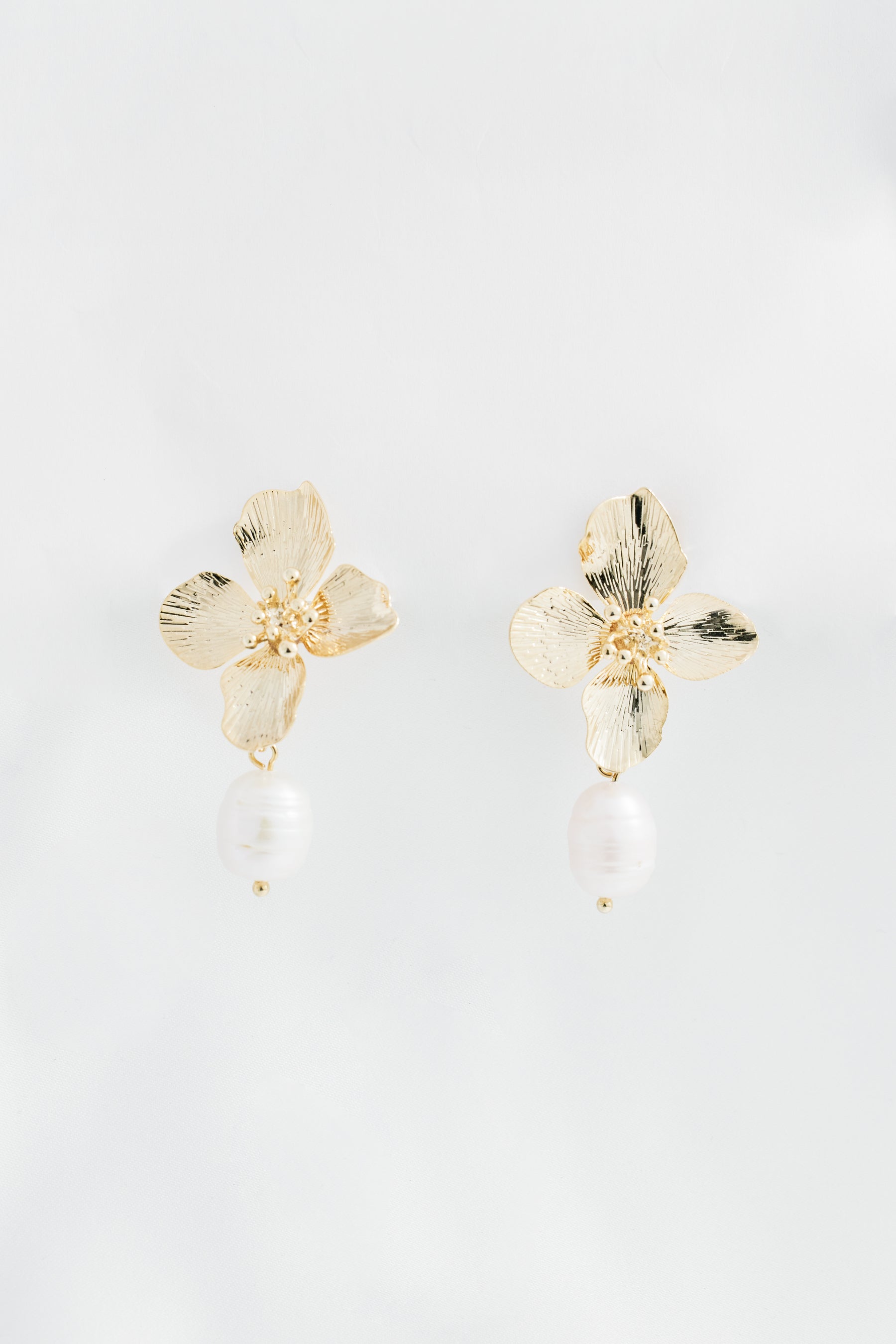 Pearl Gold Floral Earrings