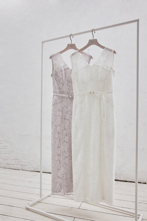 【6月上旬発送】【petale】Waltz Floral Lace Belted Dress