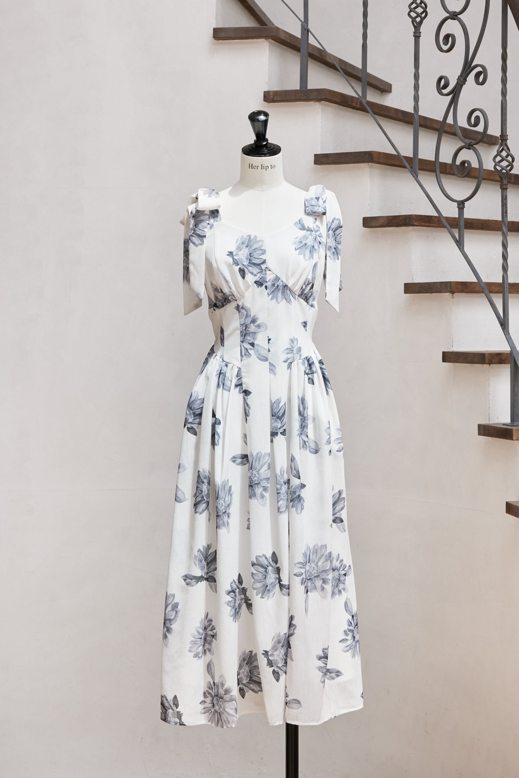 【新色】Sunflower-Printed Midi Dress