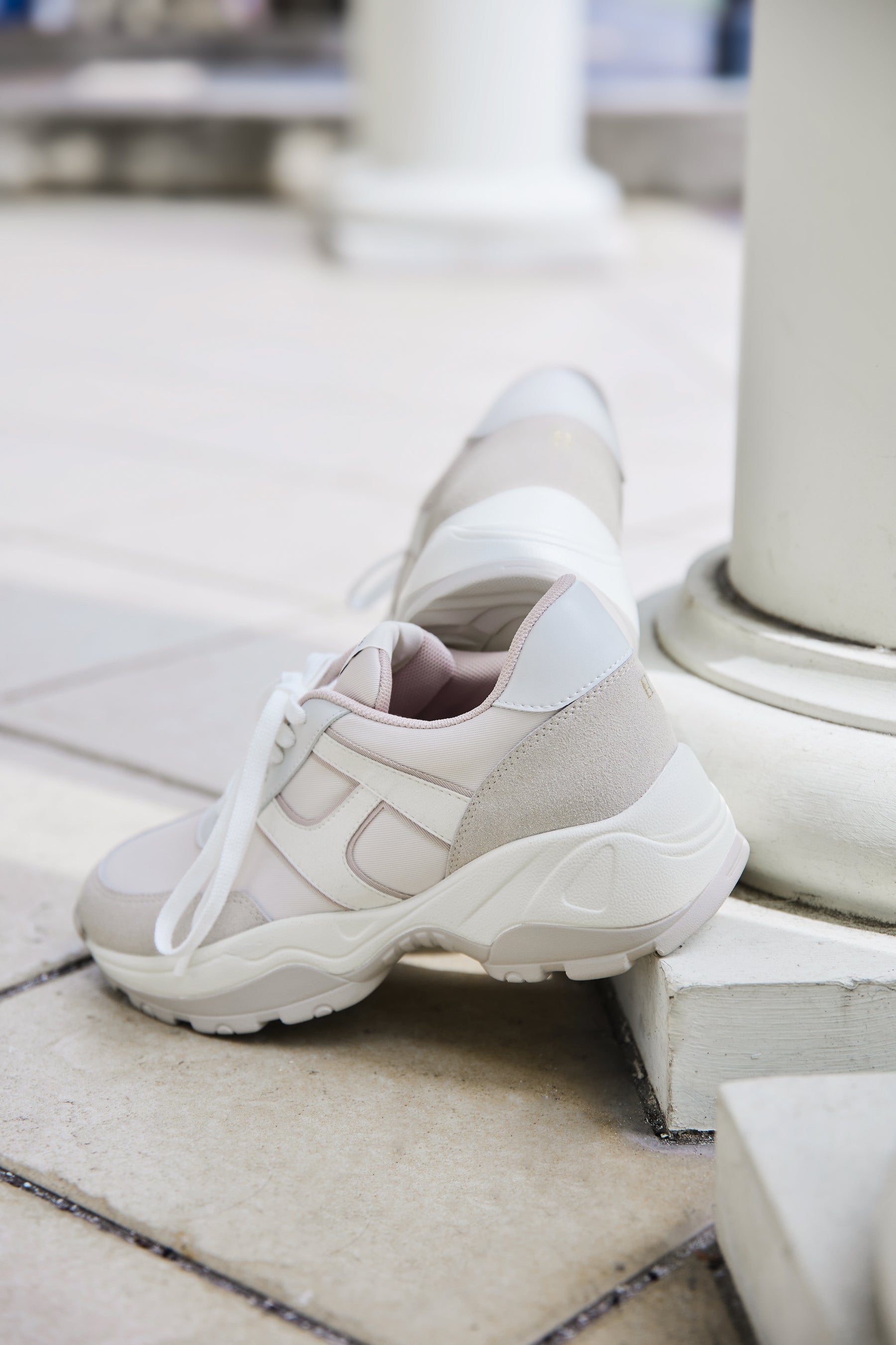 【white / beige / black×white / bordeaux】Le City HLT Sneakers