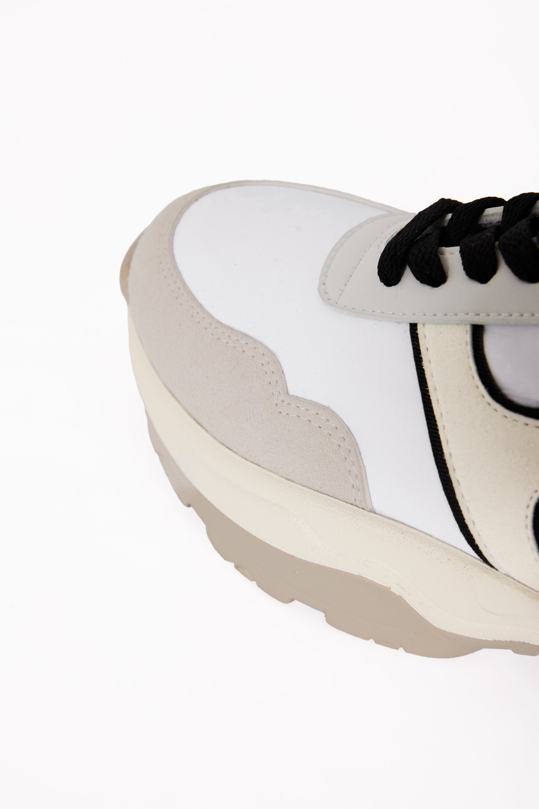 【white / beige / black×white / bordeaux】Le City HLT Sneakers