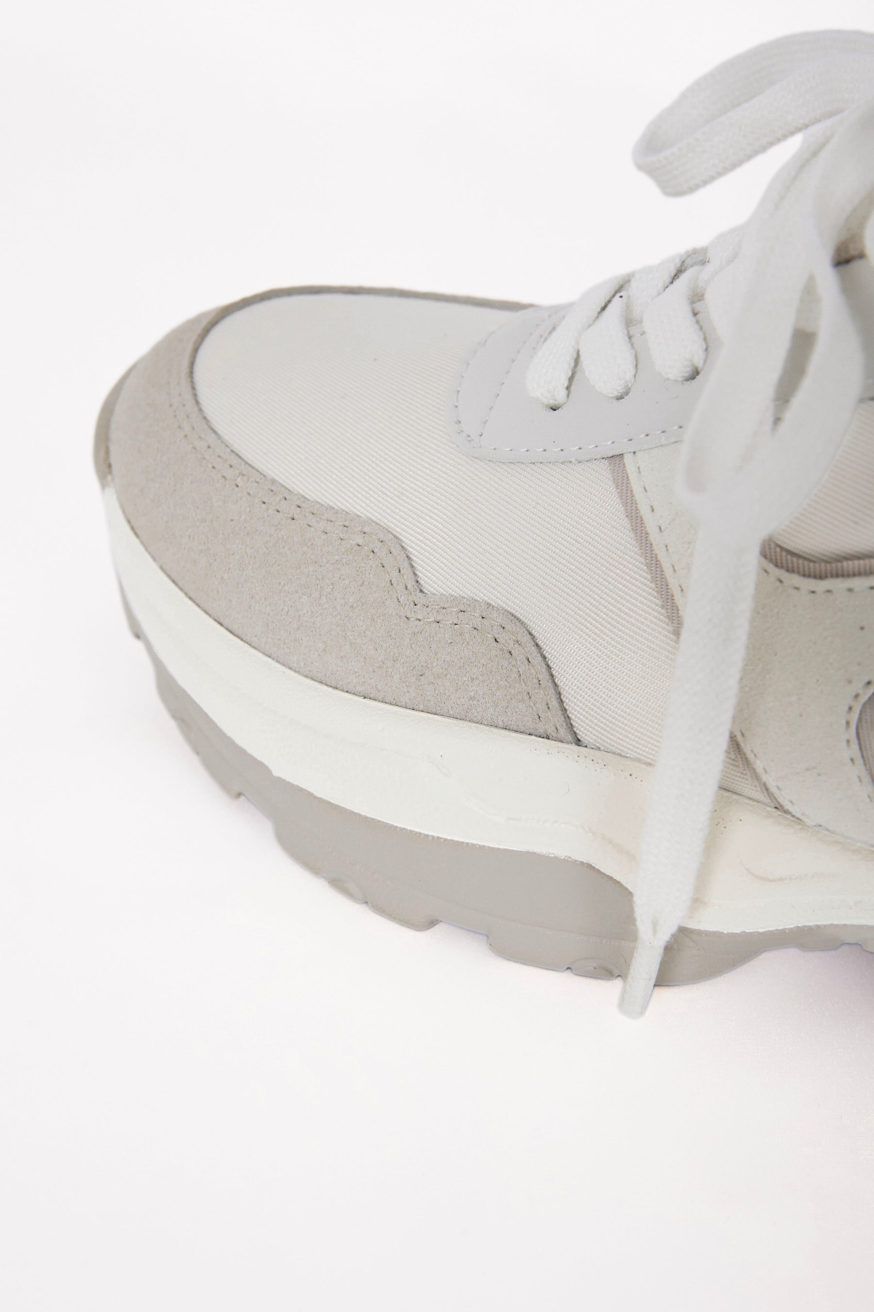 【white / beige / black×white / bordeaux】Le City HLT Sneakers