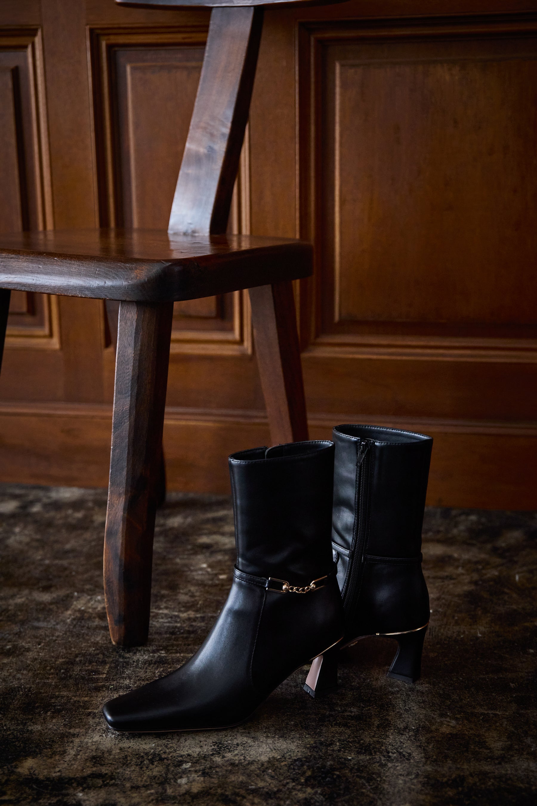 Side Bit Ankle Boots