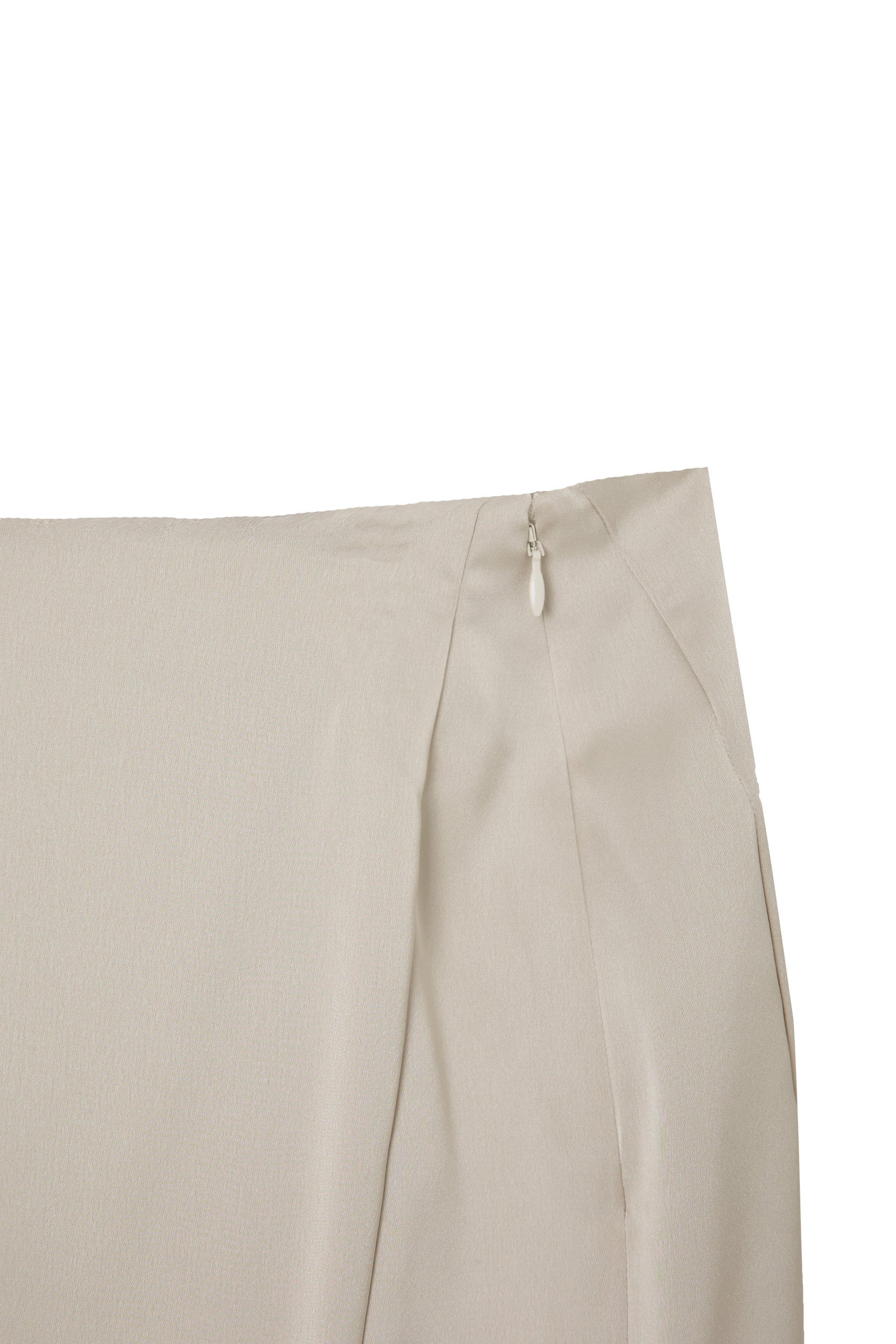 【ecru / moss】Asymmetry Hem Satin Skirt