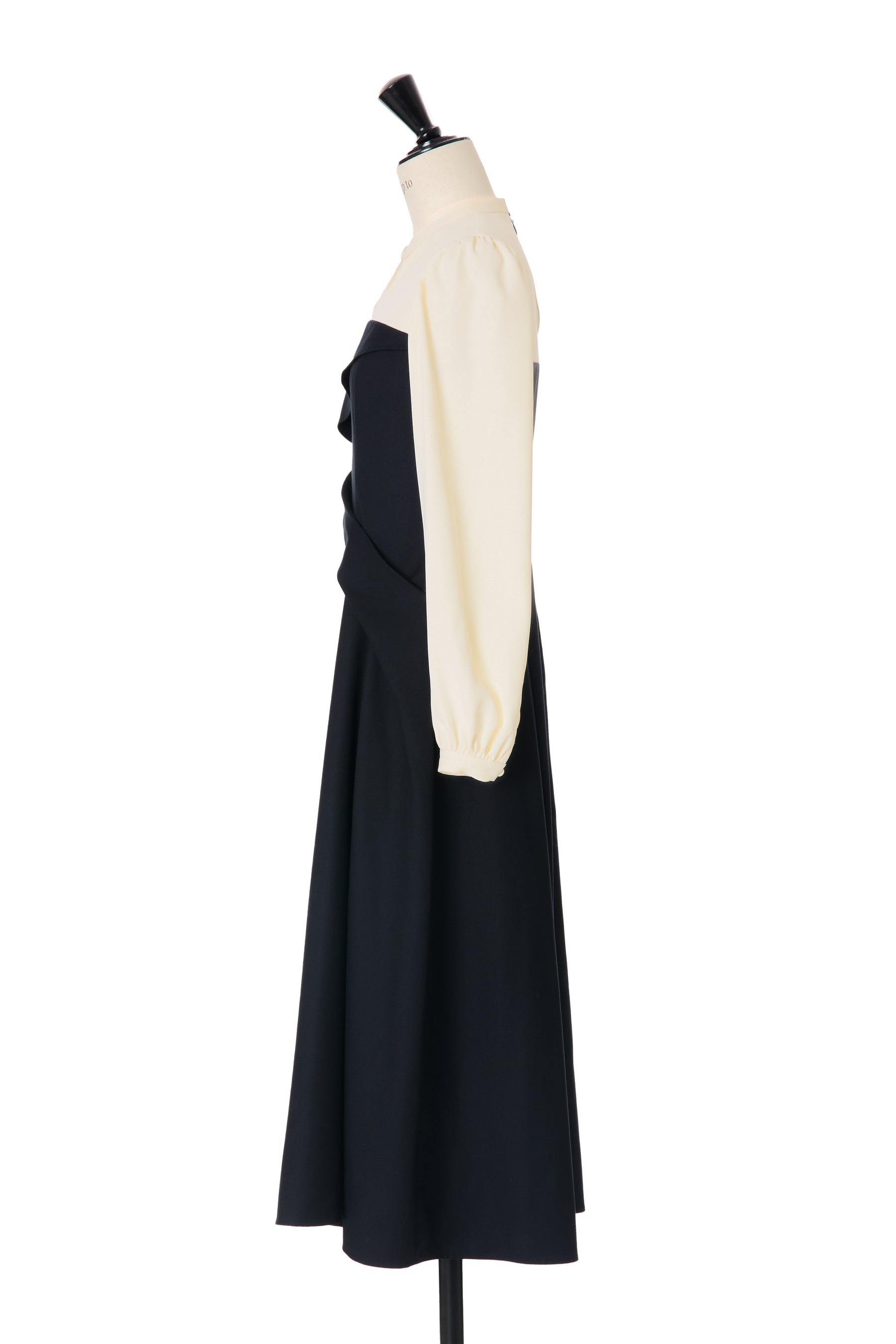 【新色】Bicolor Draped Dress