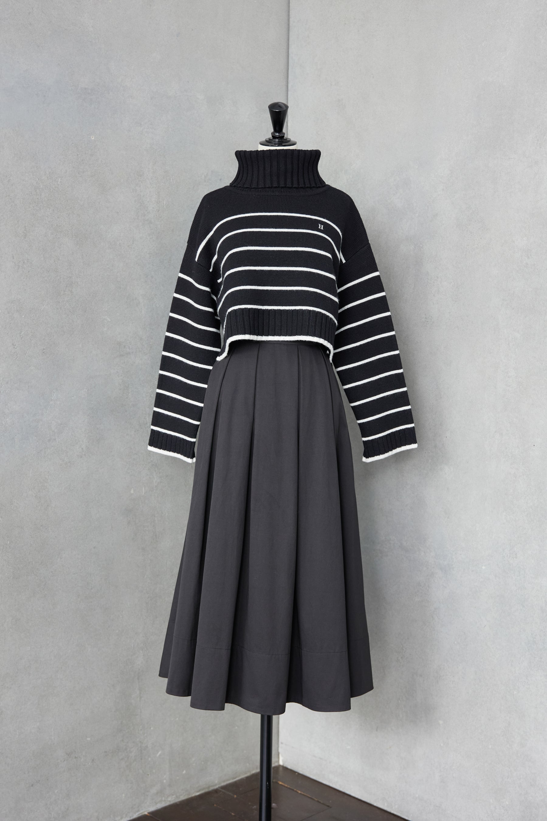 Striped Turtleneck Knit Pullover