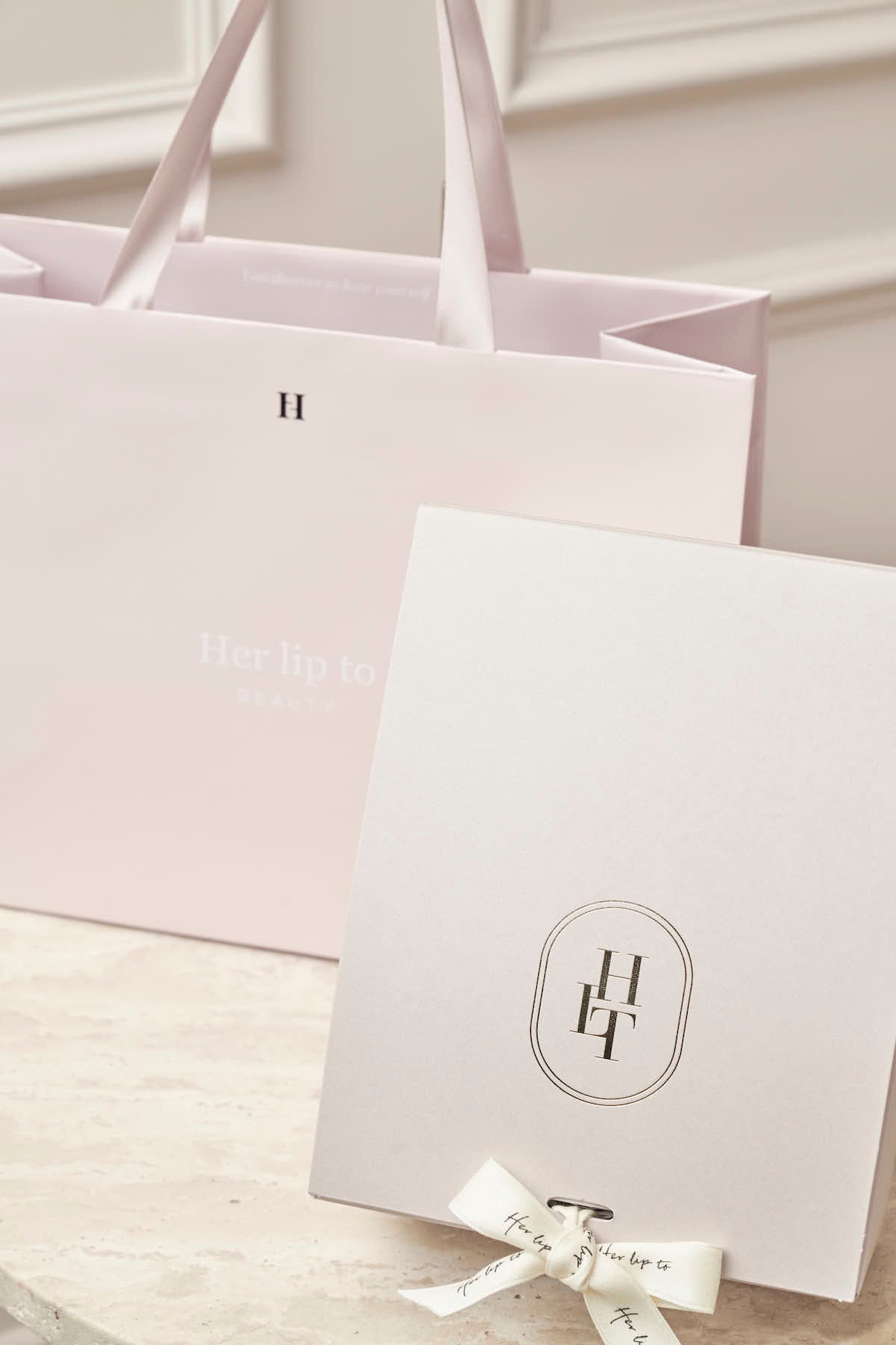 HLT BEAUTY bag【M】
