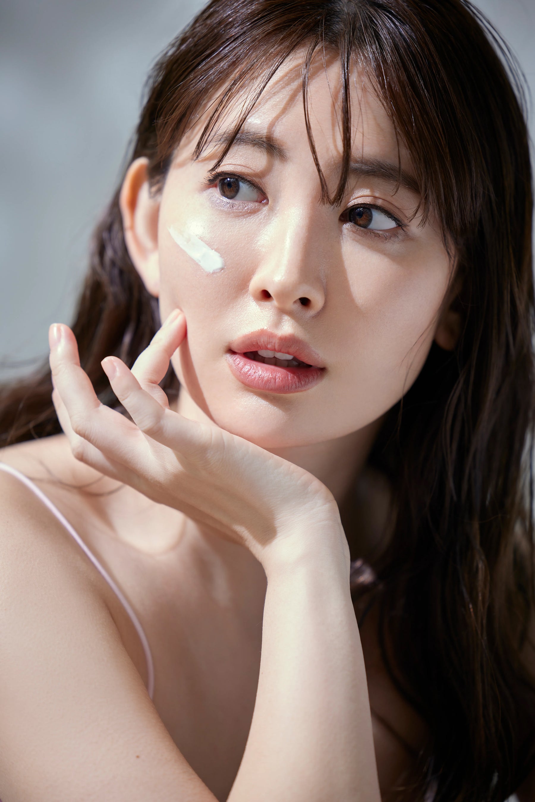 GLOW SUNSCREEN SERUM