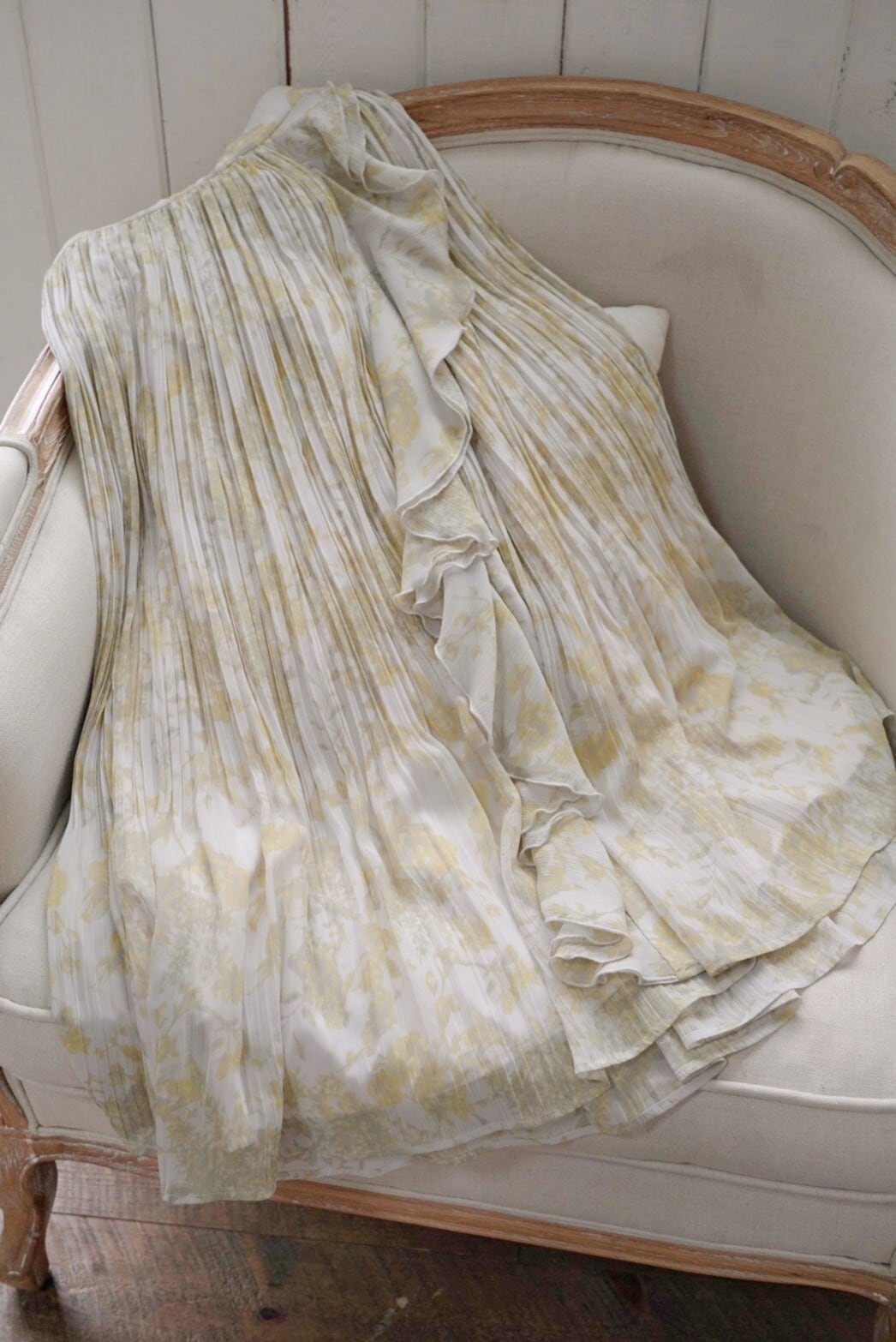 Pleated Chiffon Long Skirt