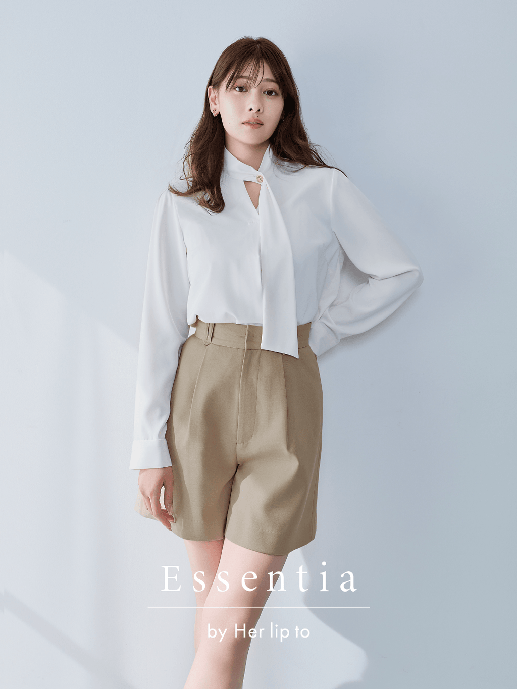 タグ付き新品 Her lip to easy essentials tops Essentia by Her lip to